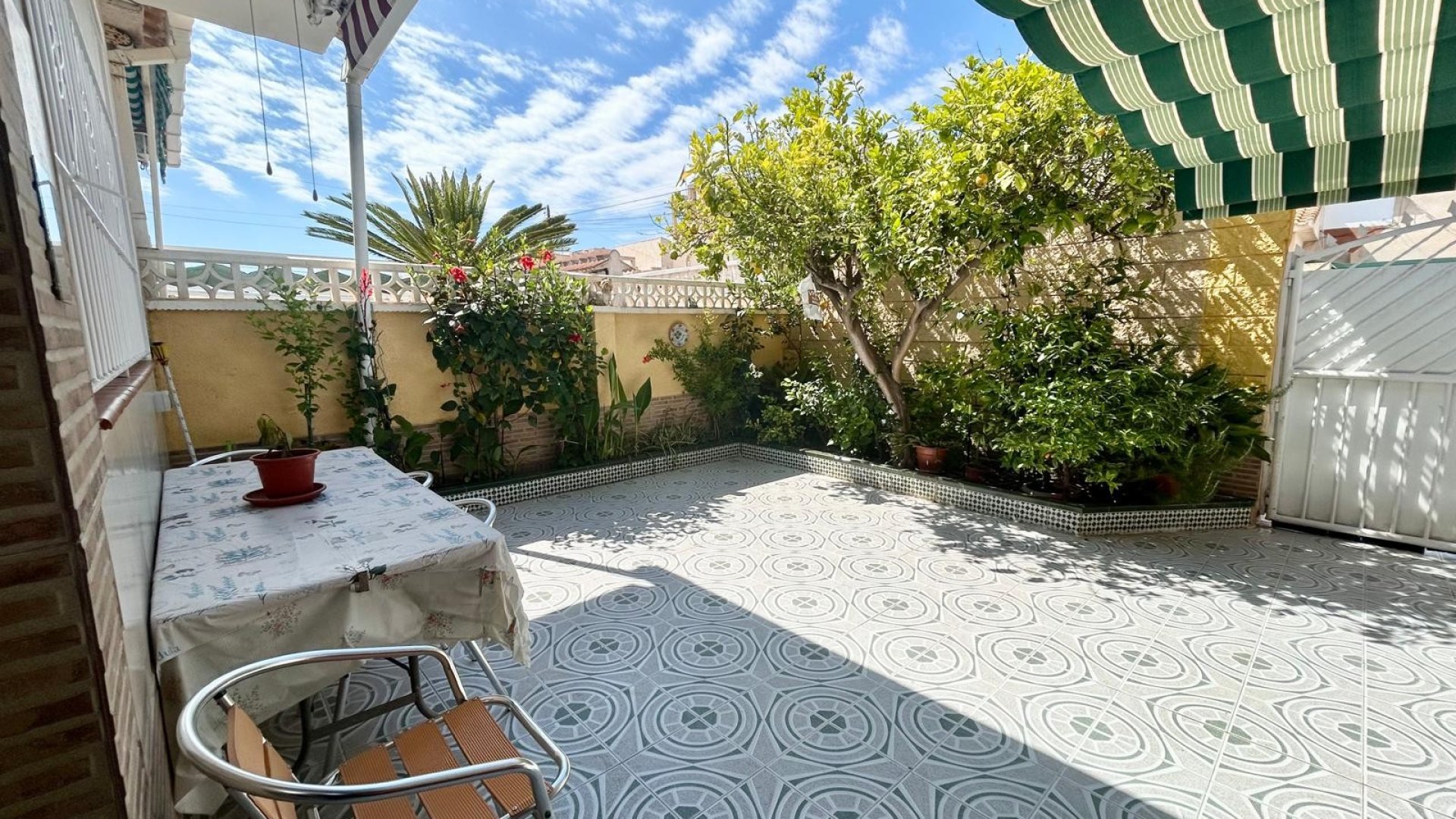 Reventa - Adosado -
Torrevieja - La Torreta