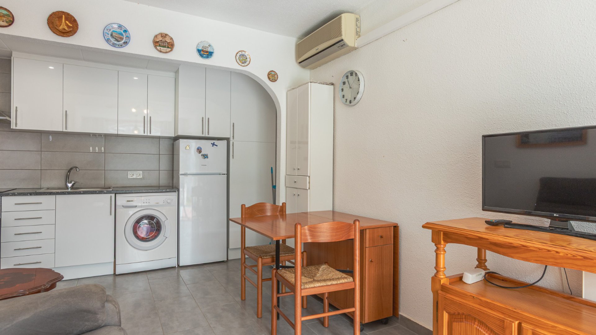 Reventa - Adosado -
Torrevieja - Lago Jardin