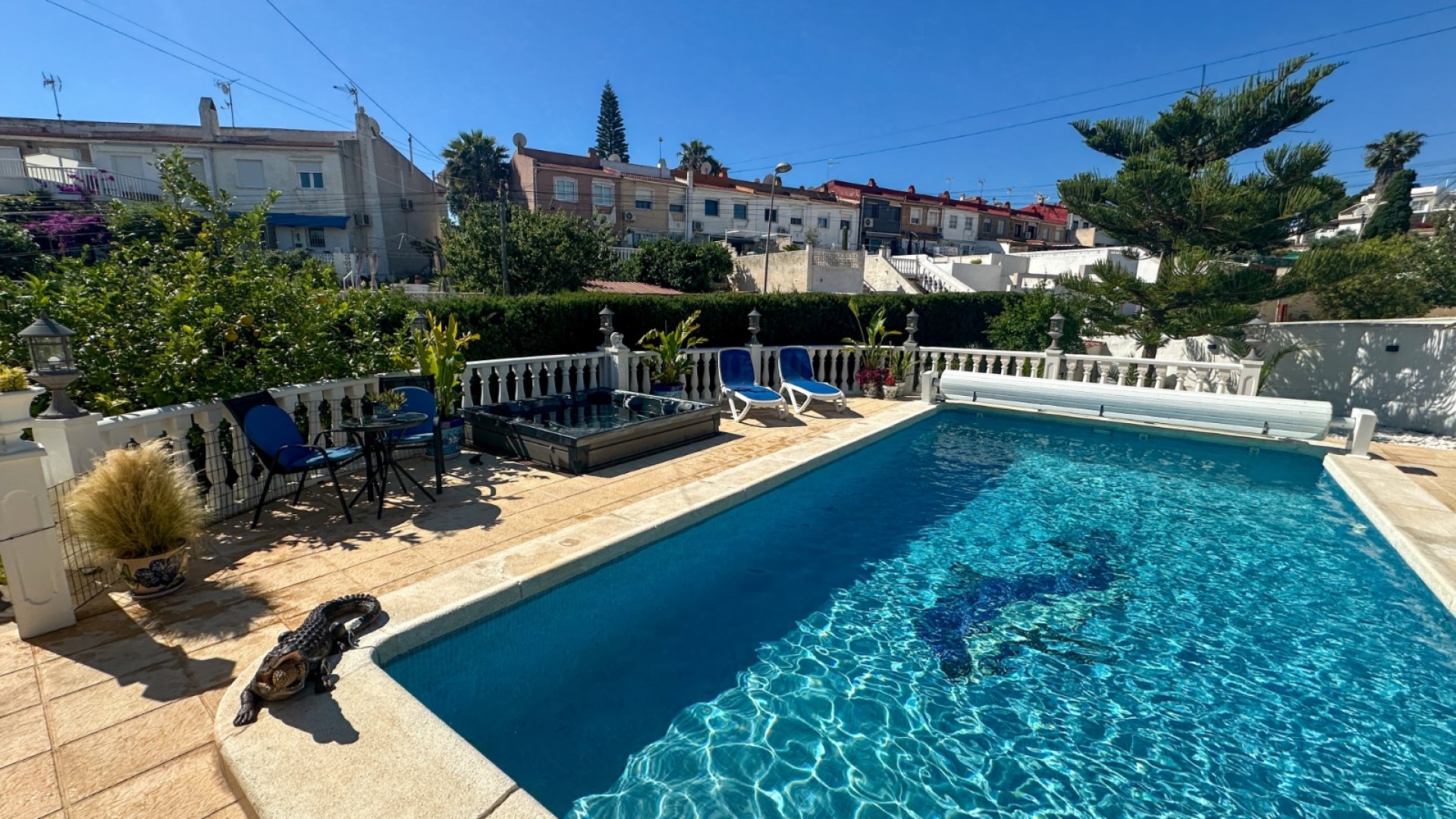 Reventa - Adosado -
Torrevieja - Los Balcones