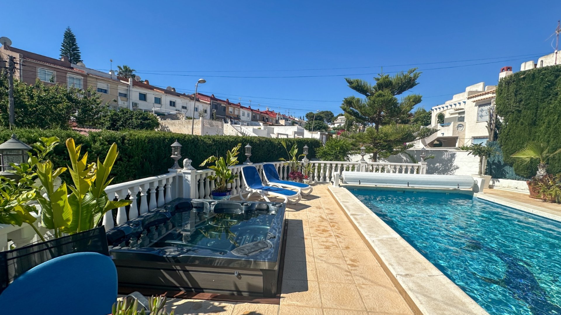 Reventa - Adosado -
Torrevieja - Los Balcones