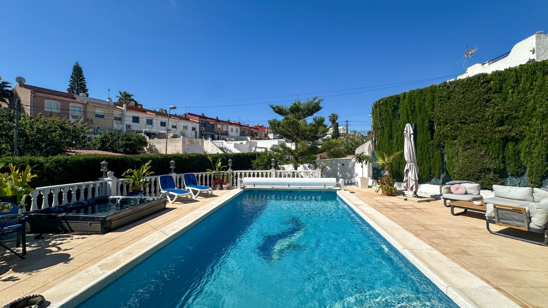 Reventa - Adosado -
Torrevieja - Los Balcones