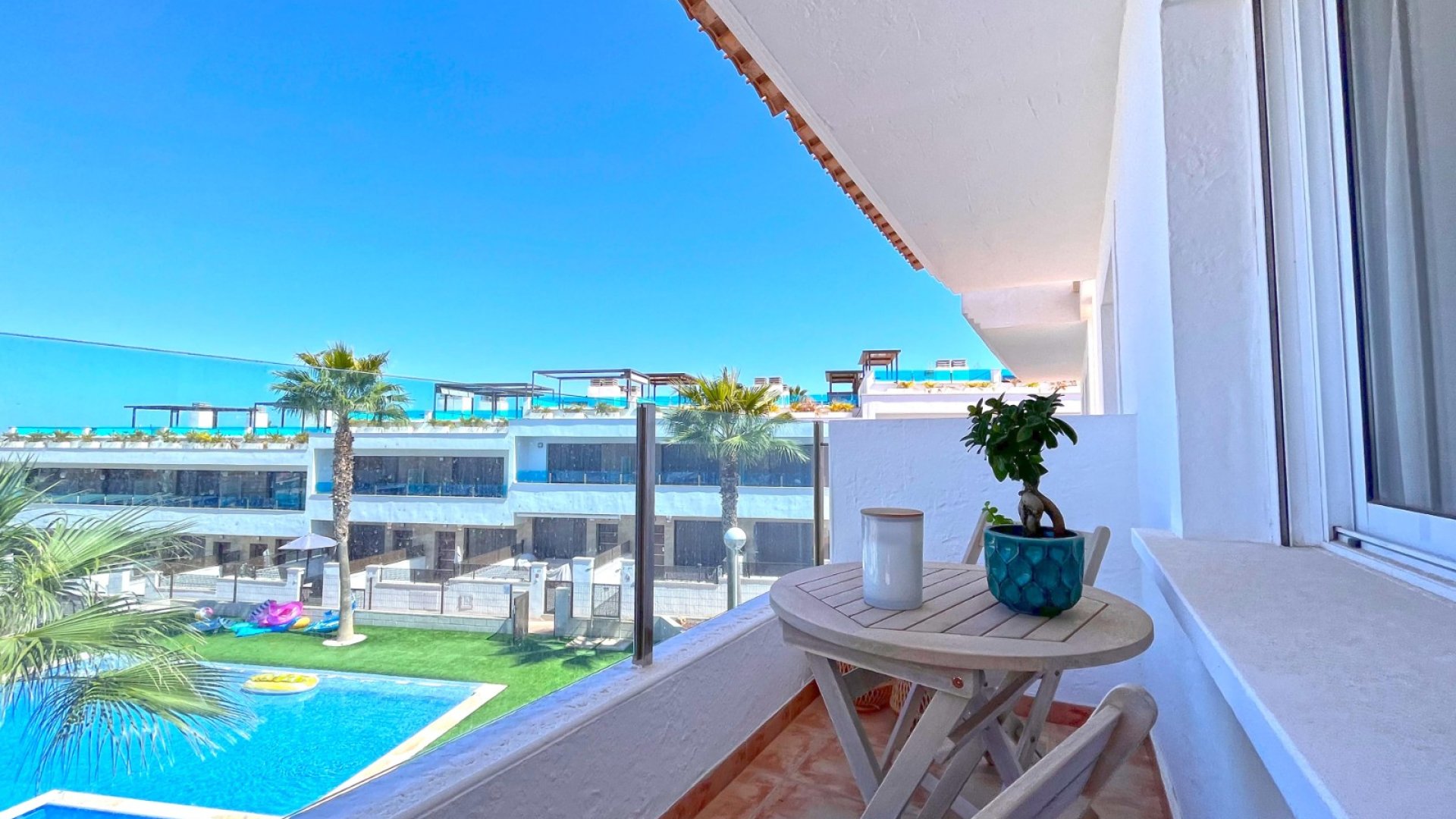 Reventa - Adosado -
Torrevieja - Los Balcones