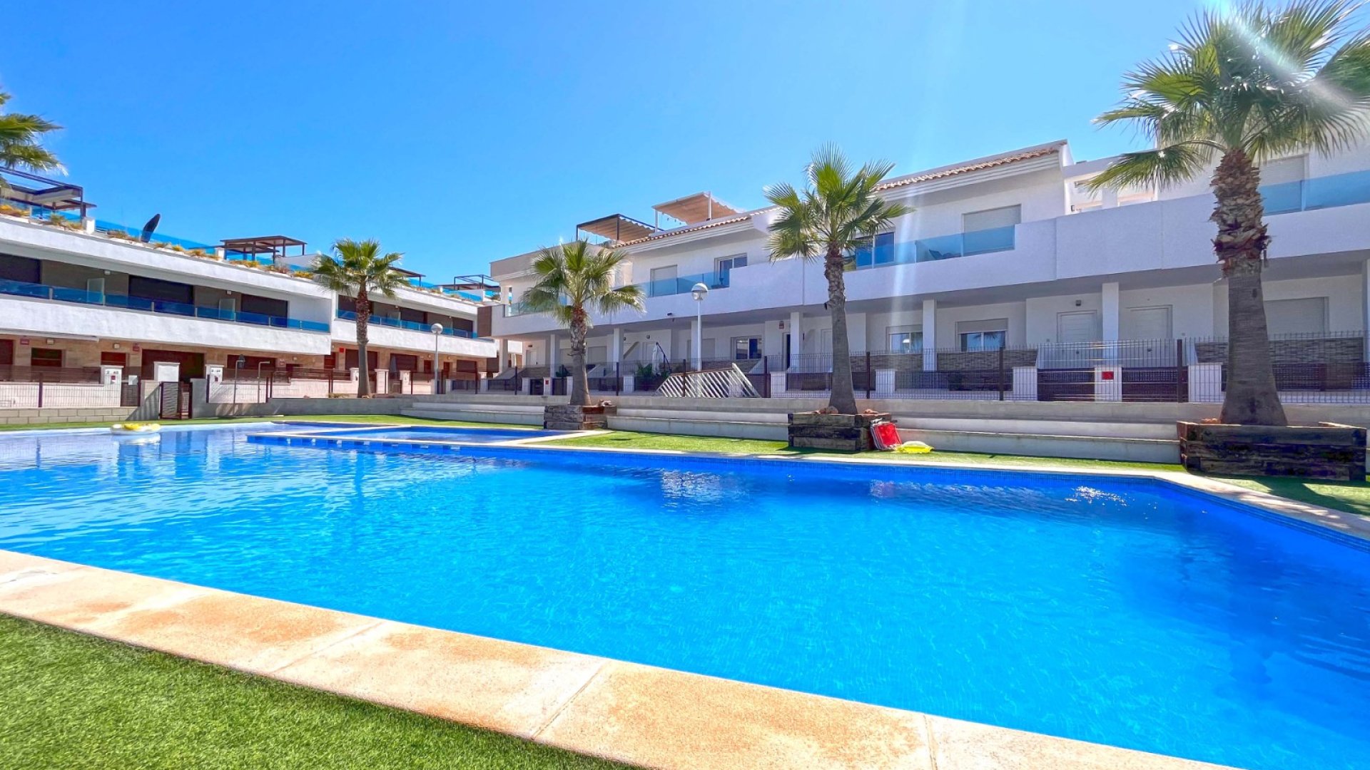 Reventa - Adosado -
Torrevieja - Los Balcones