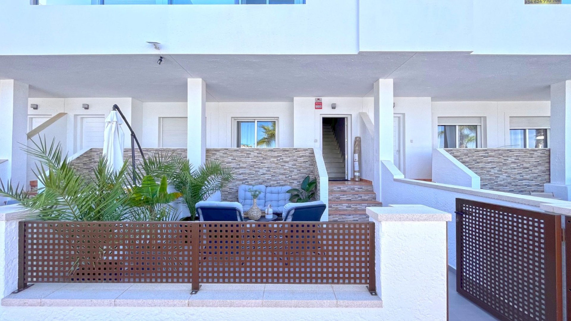 Reventa - Adosado -
Torrevieja - Los Balcones