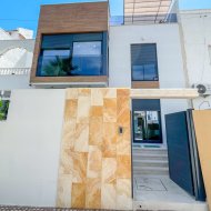 Reventa - Adosado -
Torrevieja - Nueva Torrevieja - Aguas Nuevas