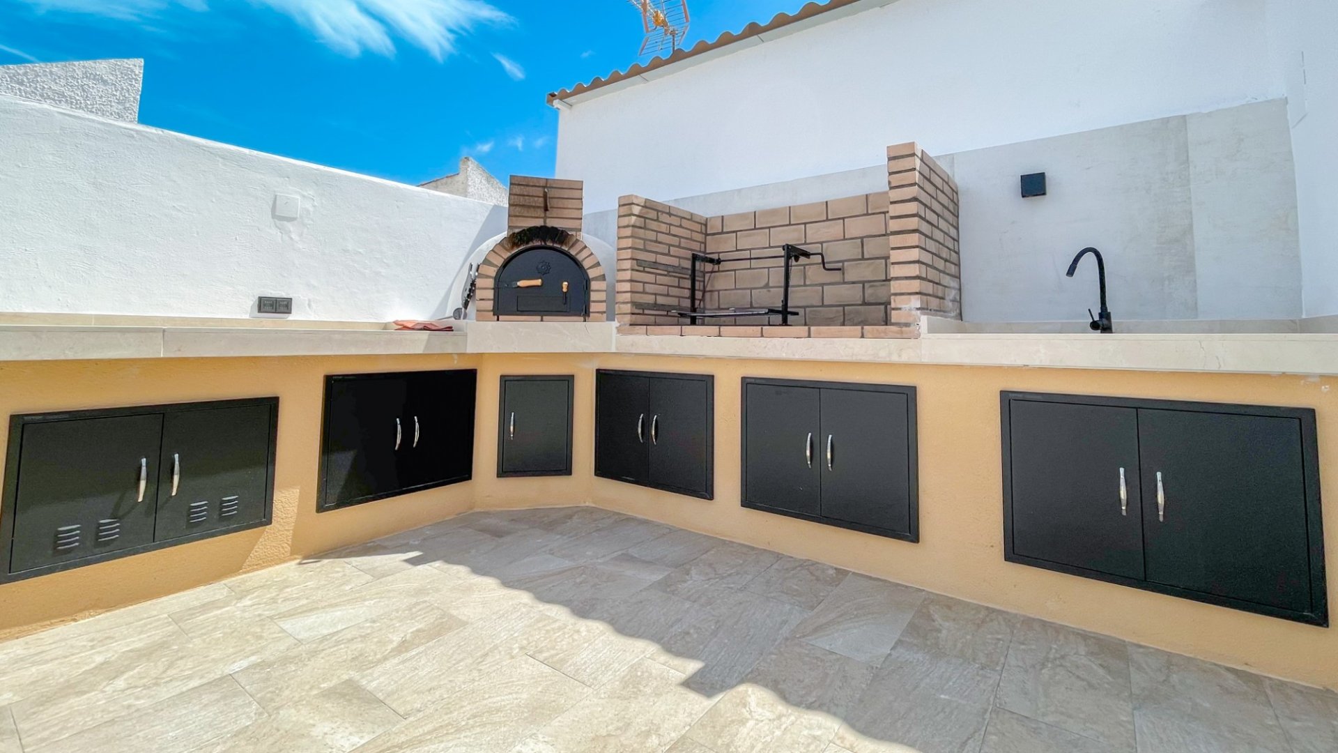 Reventa - Adosado -
Torrevieja - Nueva Torrevieja - Aguas Nuevas
