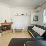 Reventa - Adosado -
Torrevieja - Nueva Torrevieja