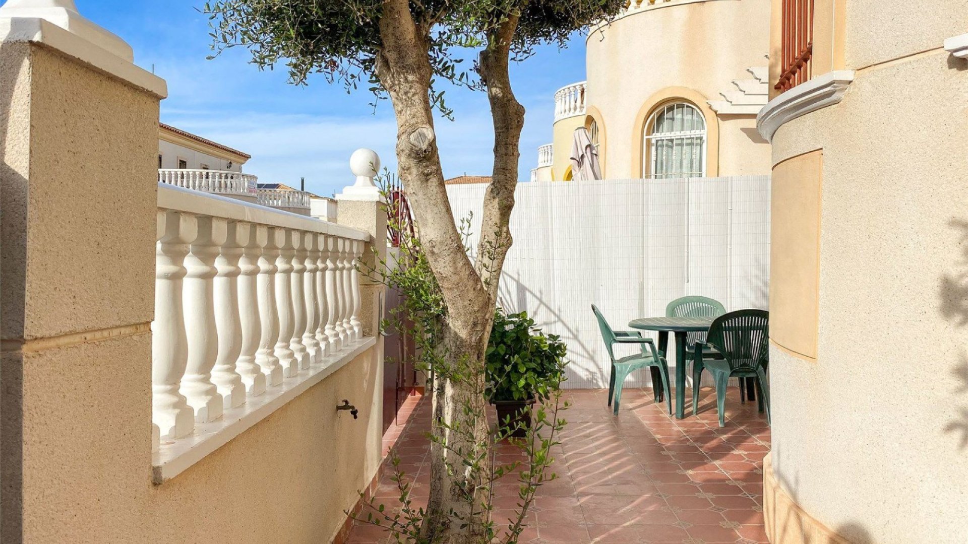 Reventa - Adosado -
Torrevieja - Nueva Torrevieja