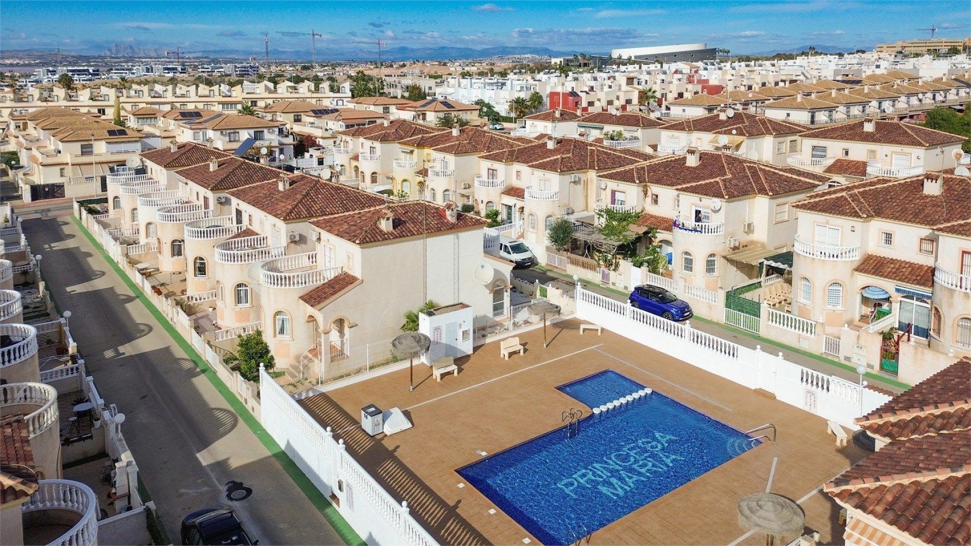Reventa - Adosado -
Torrevieja - Nueva Torrevieja