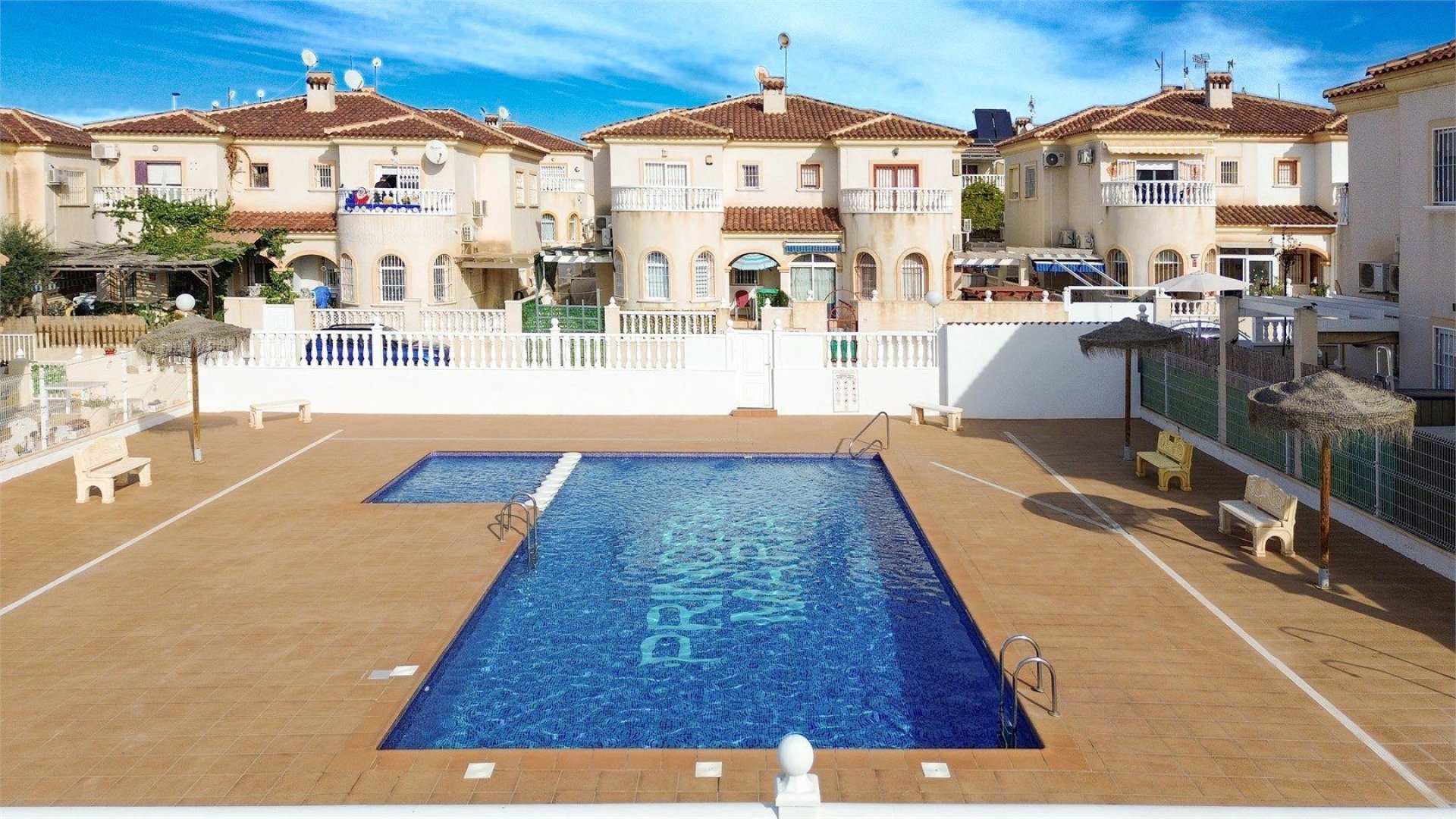 Reventa - Adosado -
Torrevieja - Nueva Torrevieja