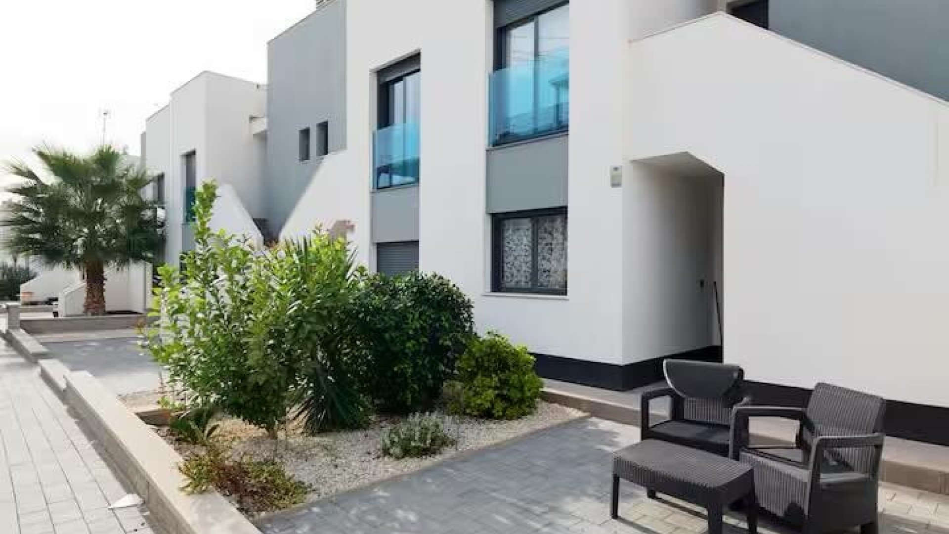 Reventa - Adosado -
Torrevieja - Punta Prima