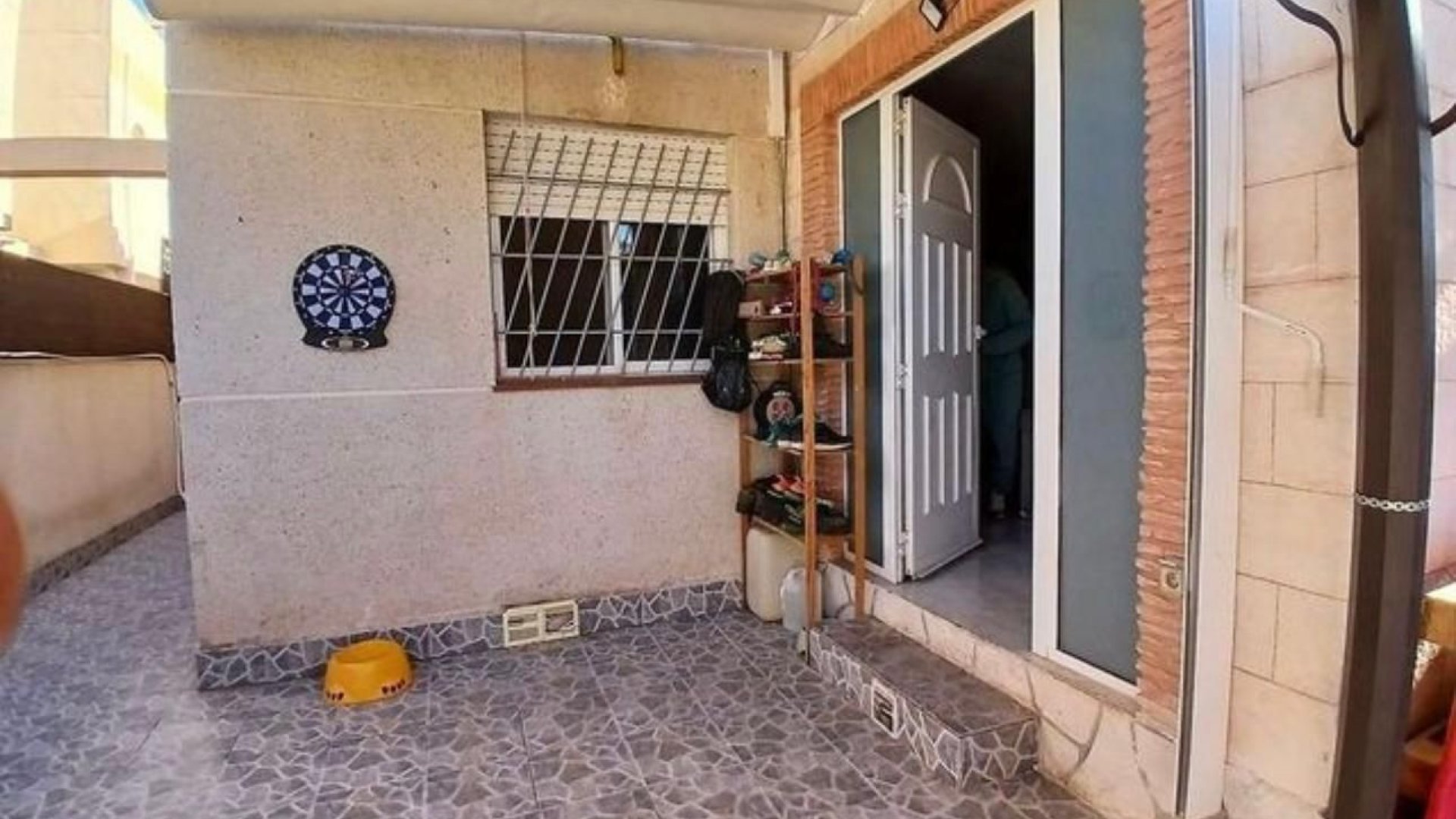 Reventa - Adosado -
Torrevieja - Torretas