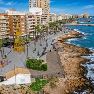 Reventa - Adosado -
Torrevieja - Torrevieja - Aguas Nuevas