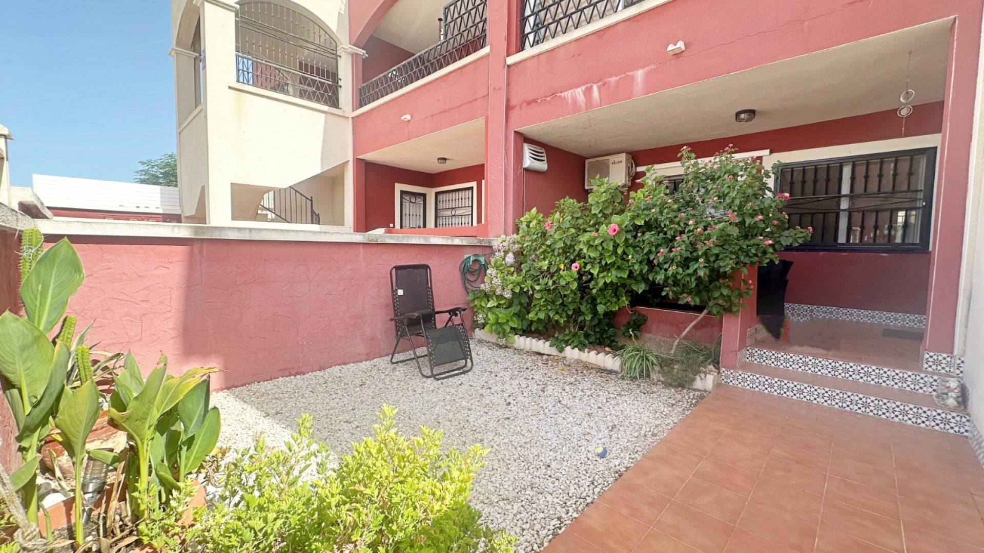 Reventa - Adosado -
Torrevieja