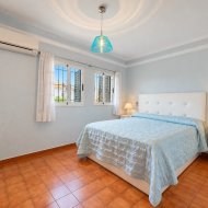 Reventa - Adosado -
Torrevieja