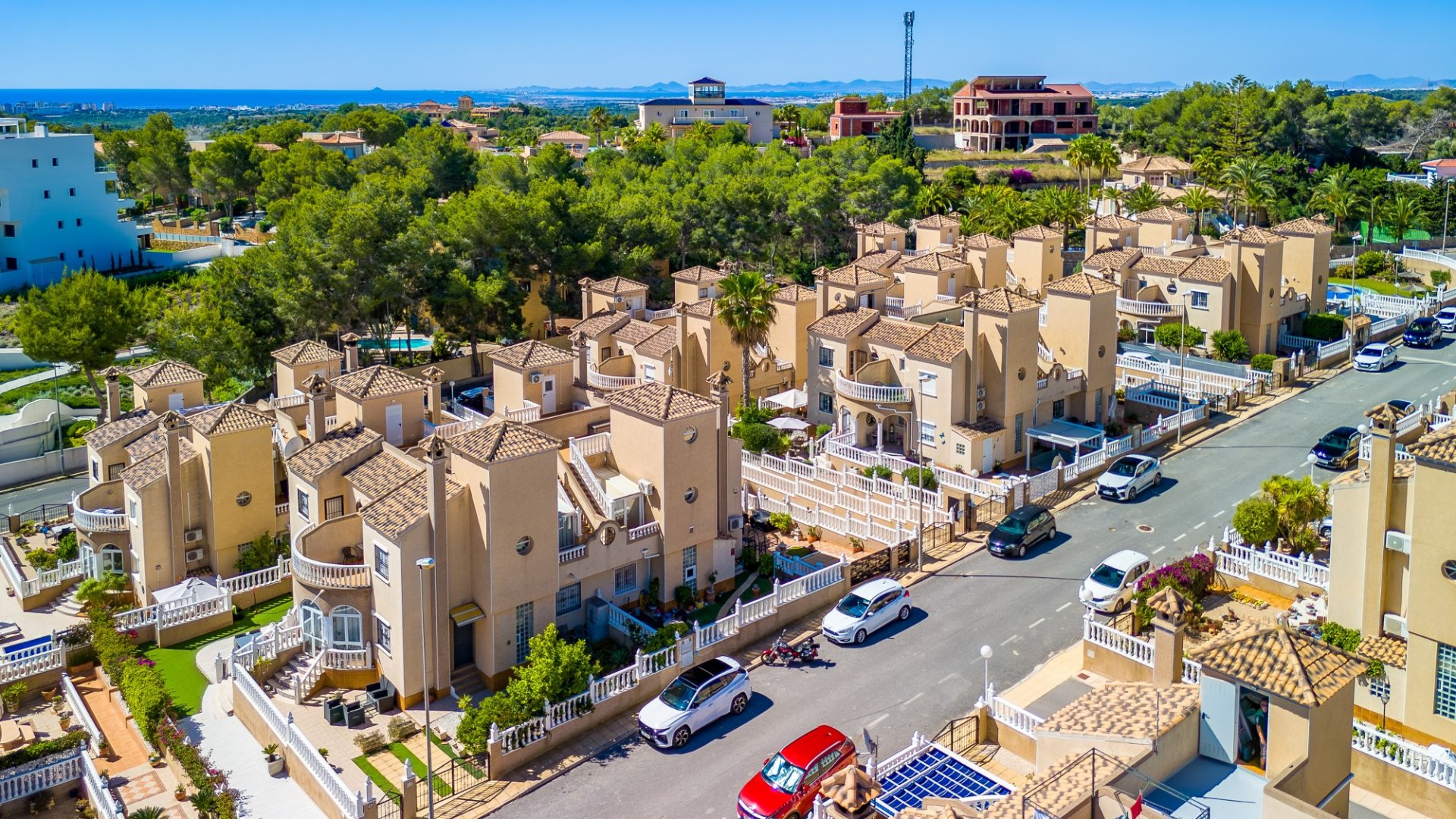 Reventa - Adosado -
Villamartín - Costa Blanca