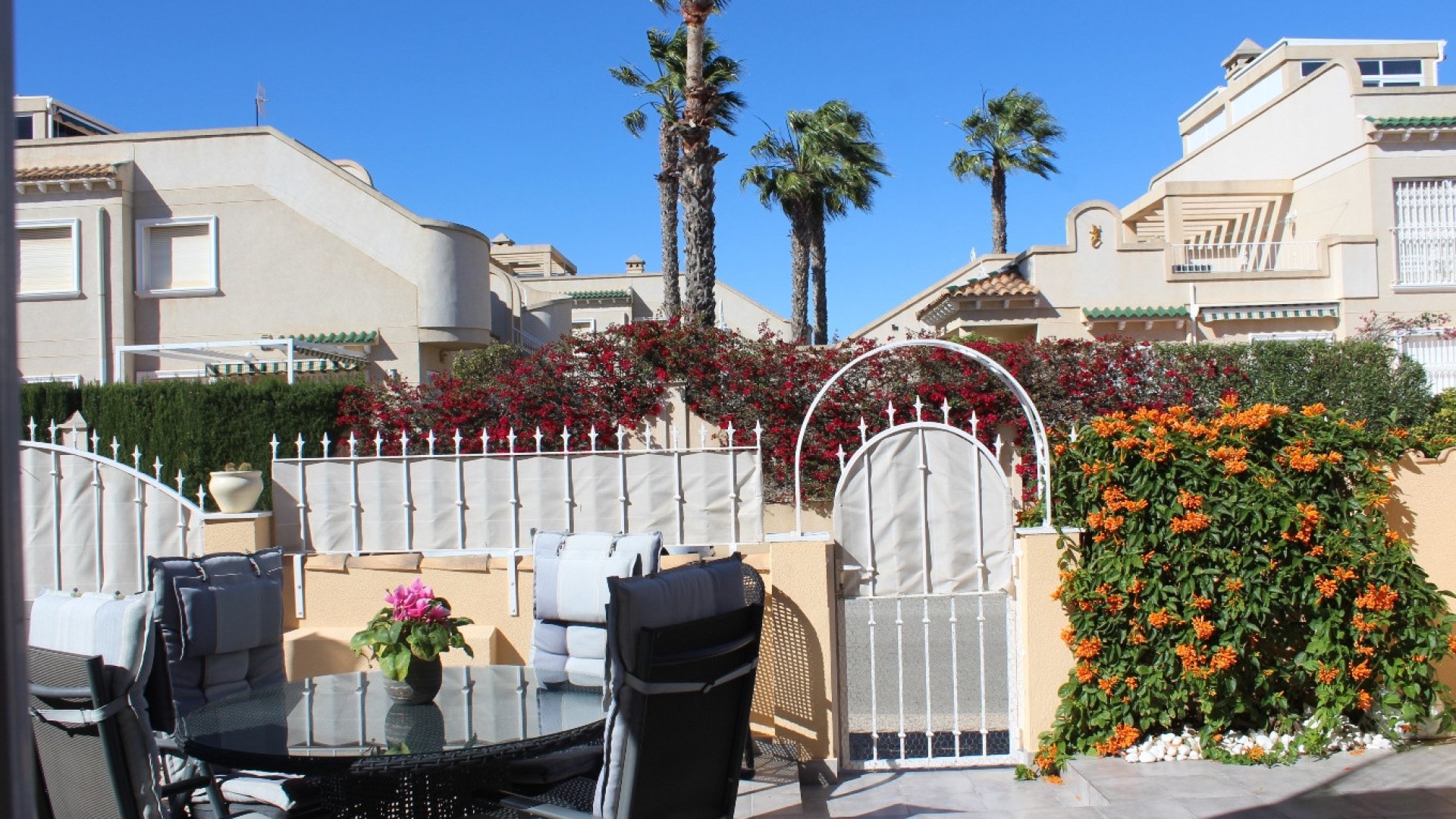 Reventa - Adosado -
Villamartín - PAU 8