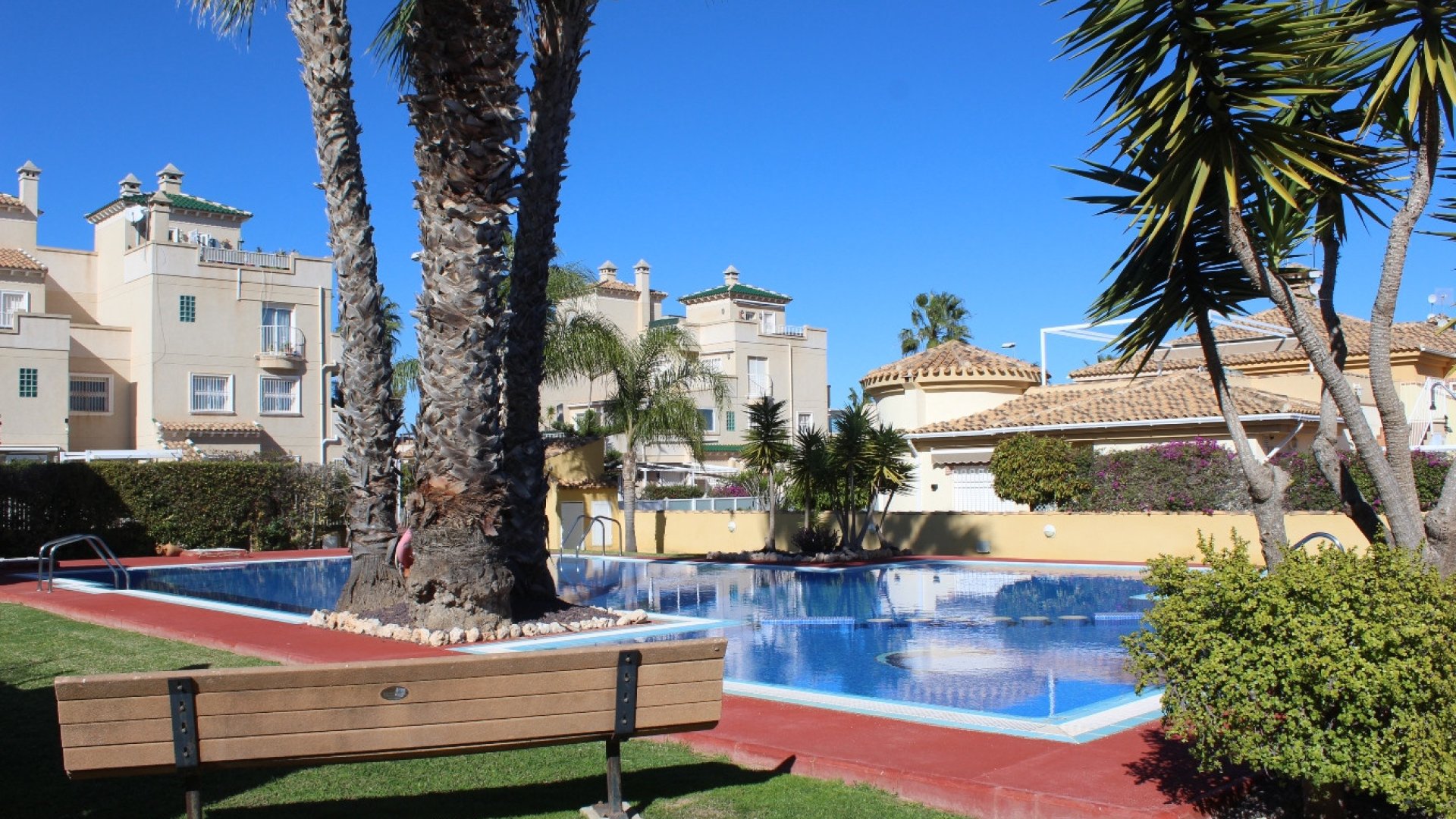 Reventa - Adosado -
Villamartín - PAU 8