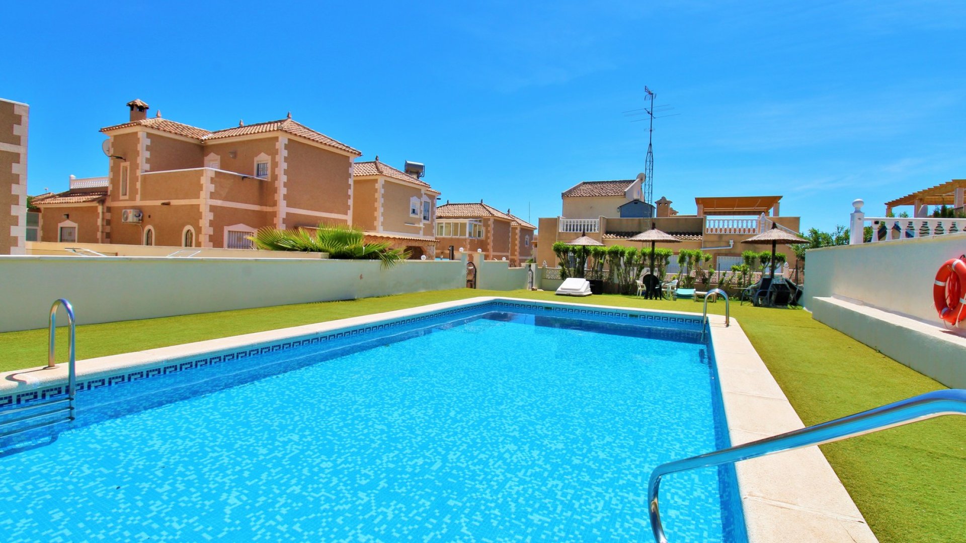 Reventa - Adosado -
Villamartín