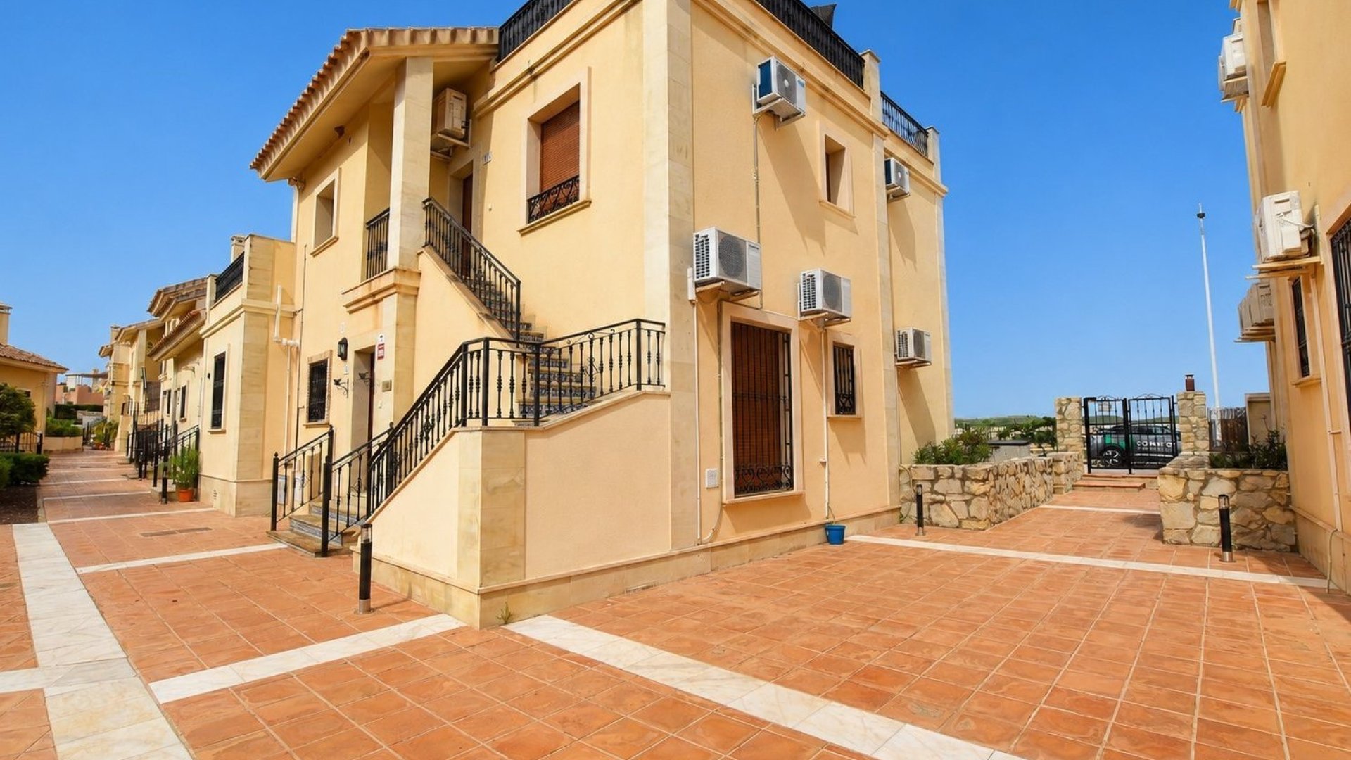 Reventa - Apartamentos -
Algorfa - La finca Golf