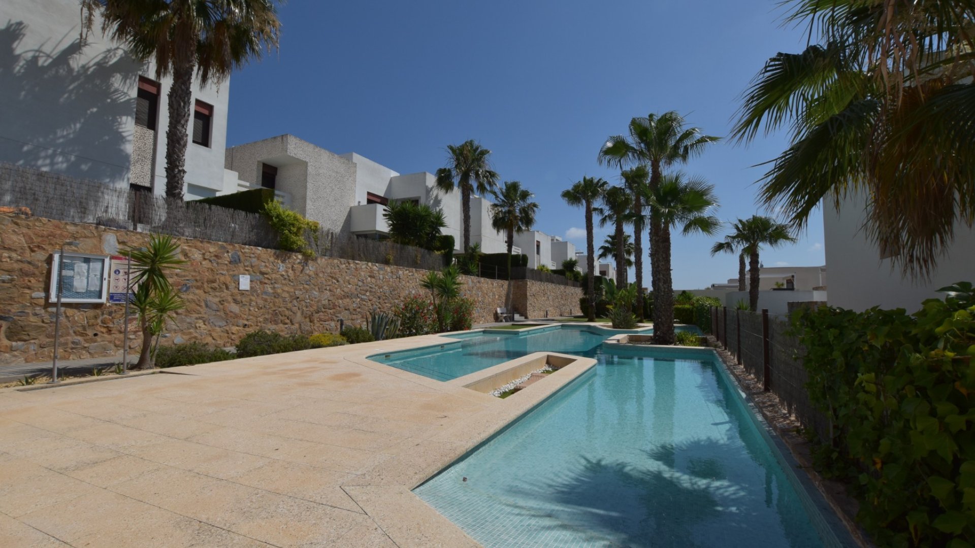 Reventa - Apartamentos -
Algorfa - La finca Golf
