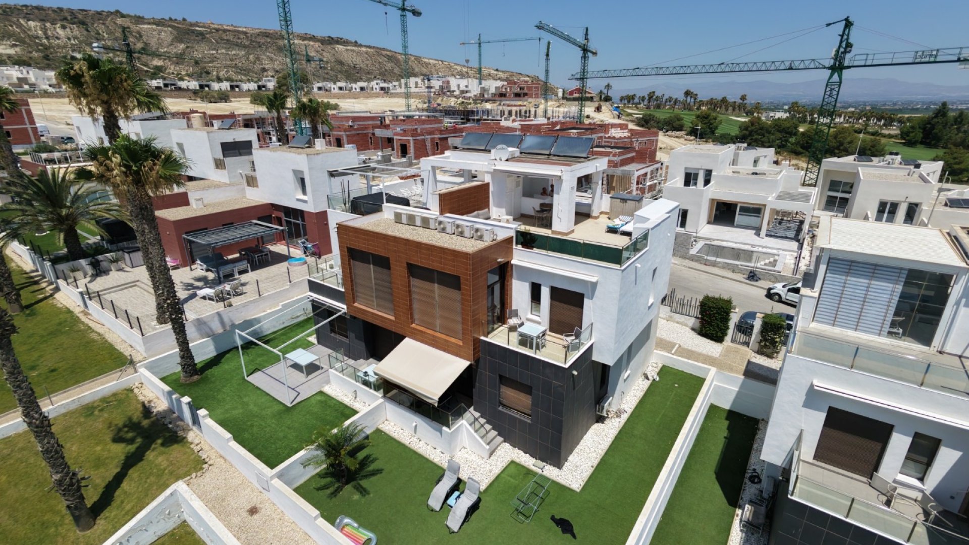 Reventa - Apartamentos -
Algorfa - La finca Golf