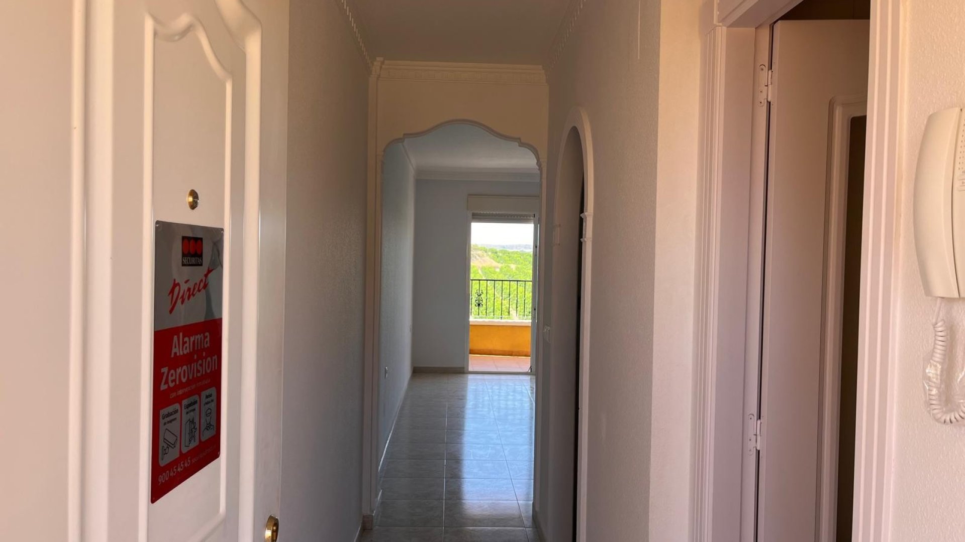 Reventa - Apartamentos -
Algorfa - Pueblo