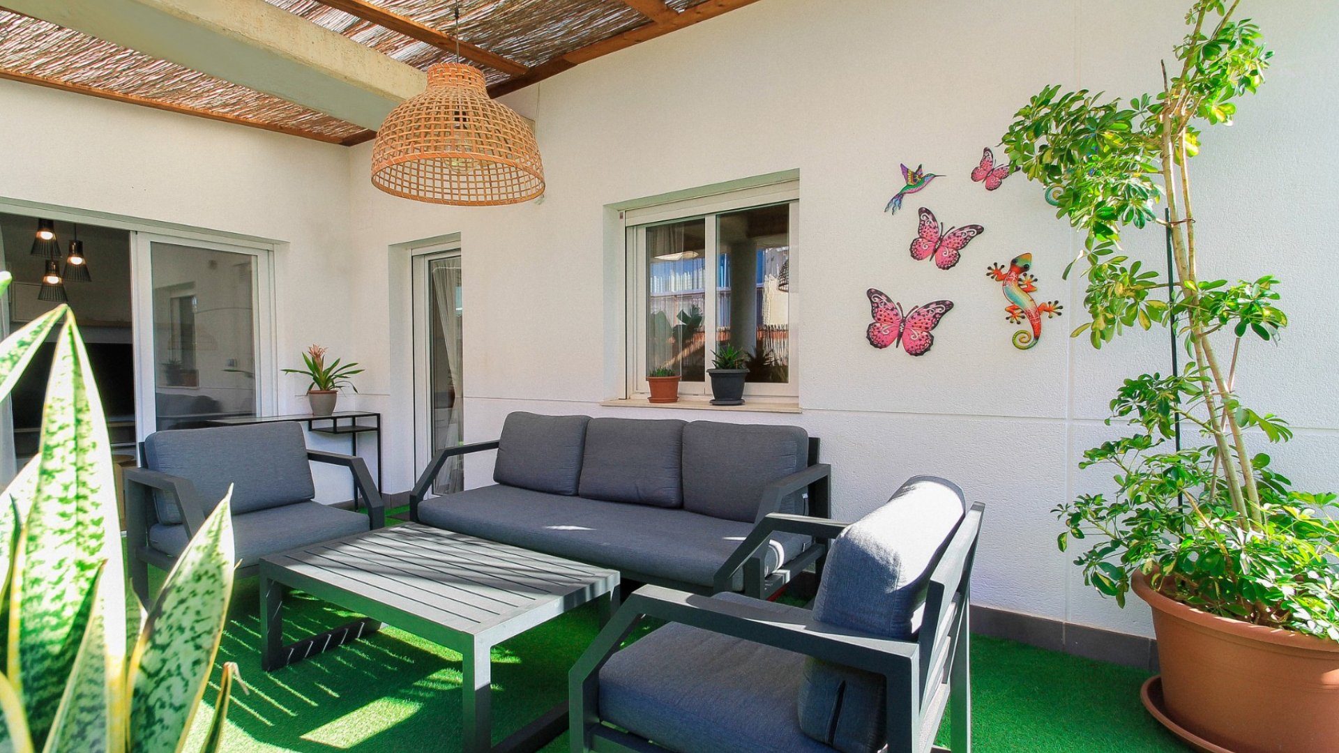 Reventa - Apartamentos -
Alicante - Carolinas Altas