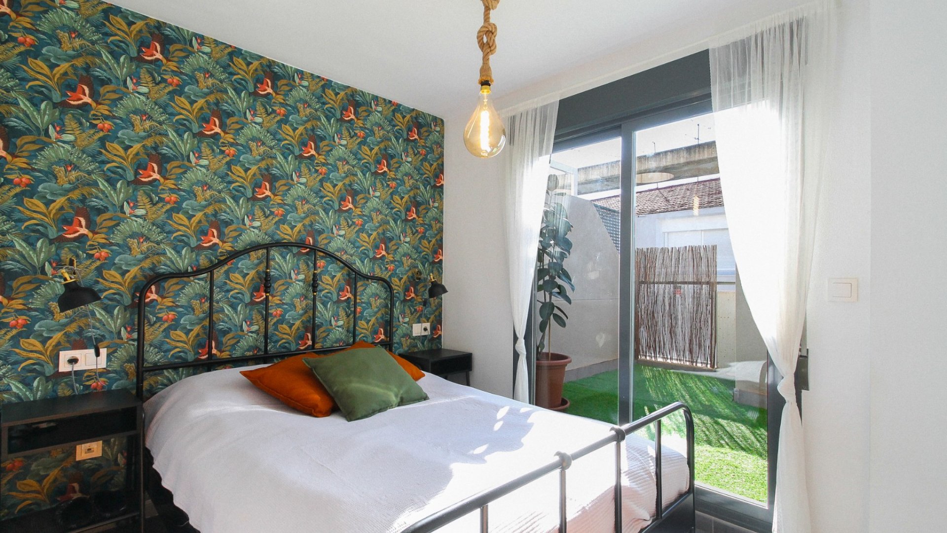 Reventa - Apartamentos -
Alicante - Carolinas Altas