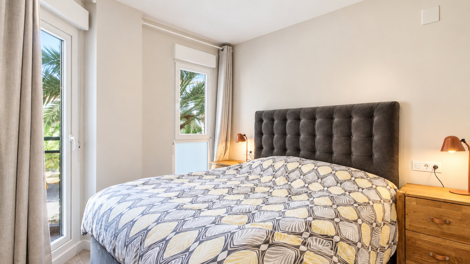 Reventa - Apartamentos -
Alicante - Center