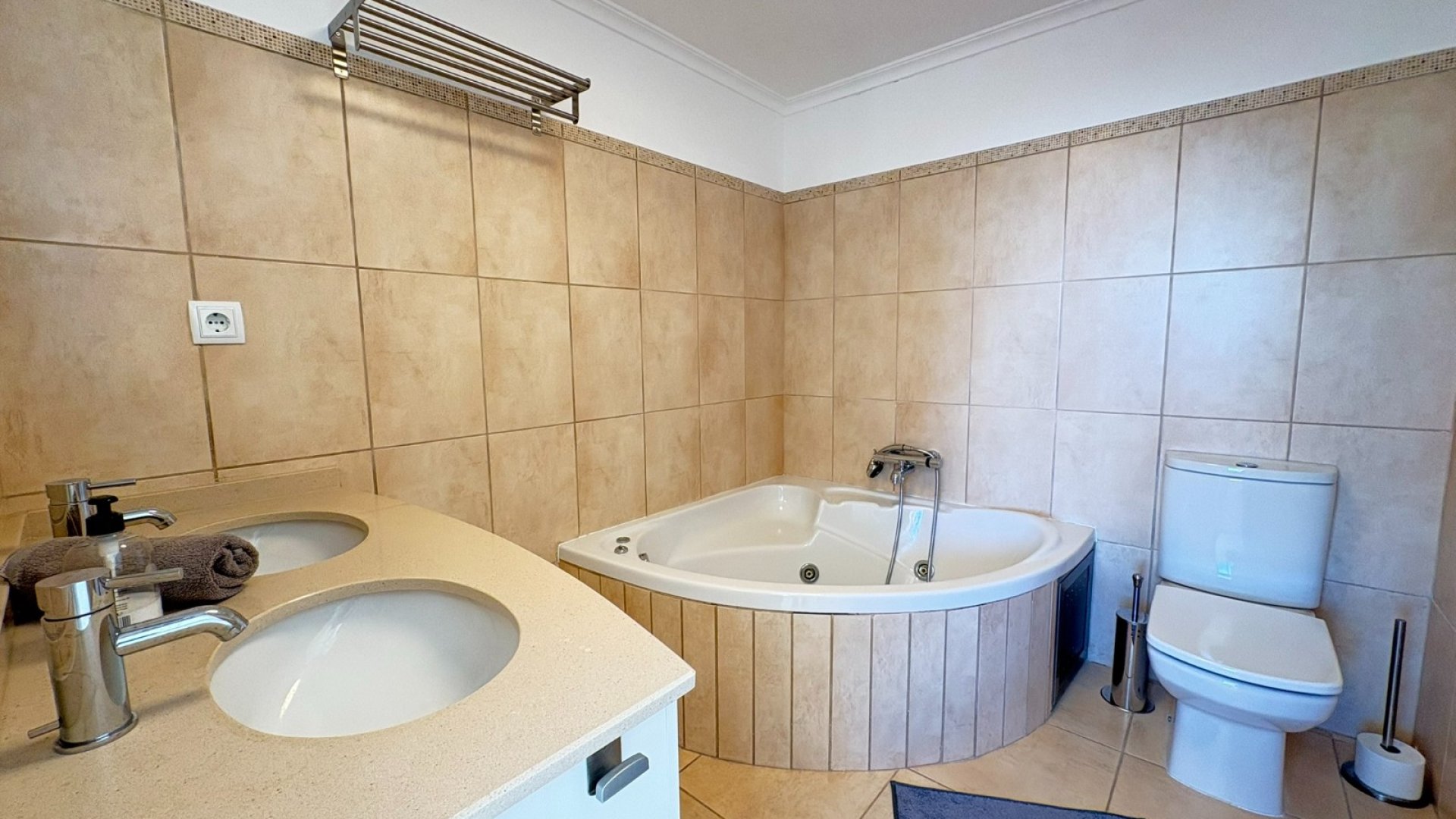 Reventa - Apartamentos -
Altaona Golf and Country Village - Altaona Golf - Country Village