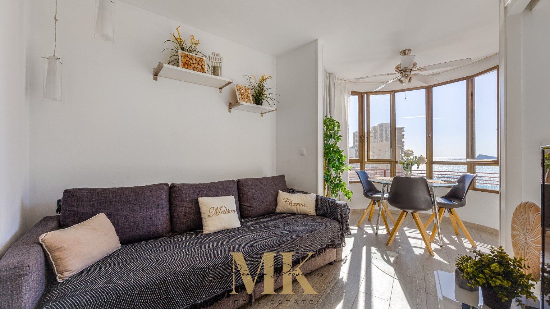 Reventa - Apartamentos -
Benidorm - Coblanca
