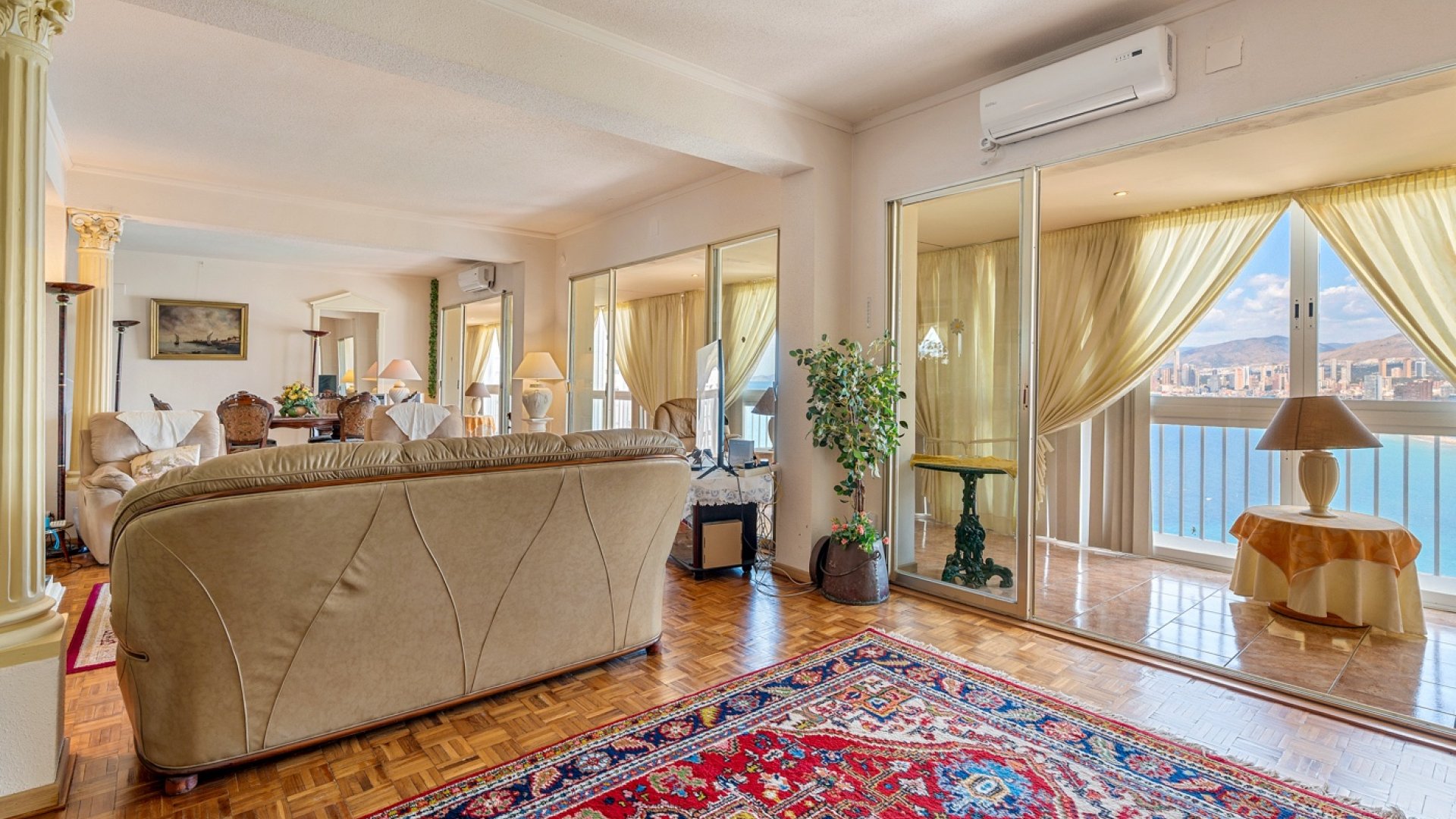 Reventa - Apartamentos -
Benidorm* - Levante*