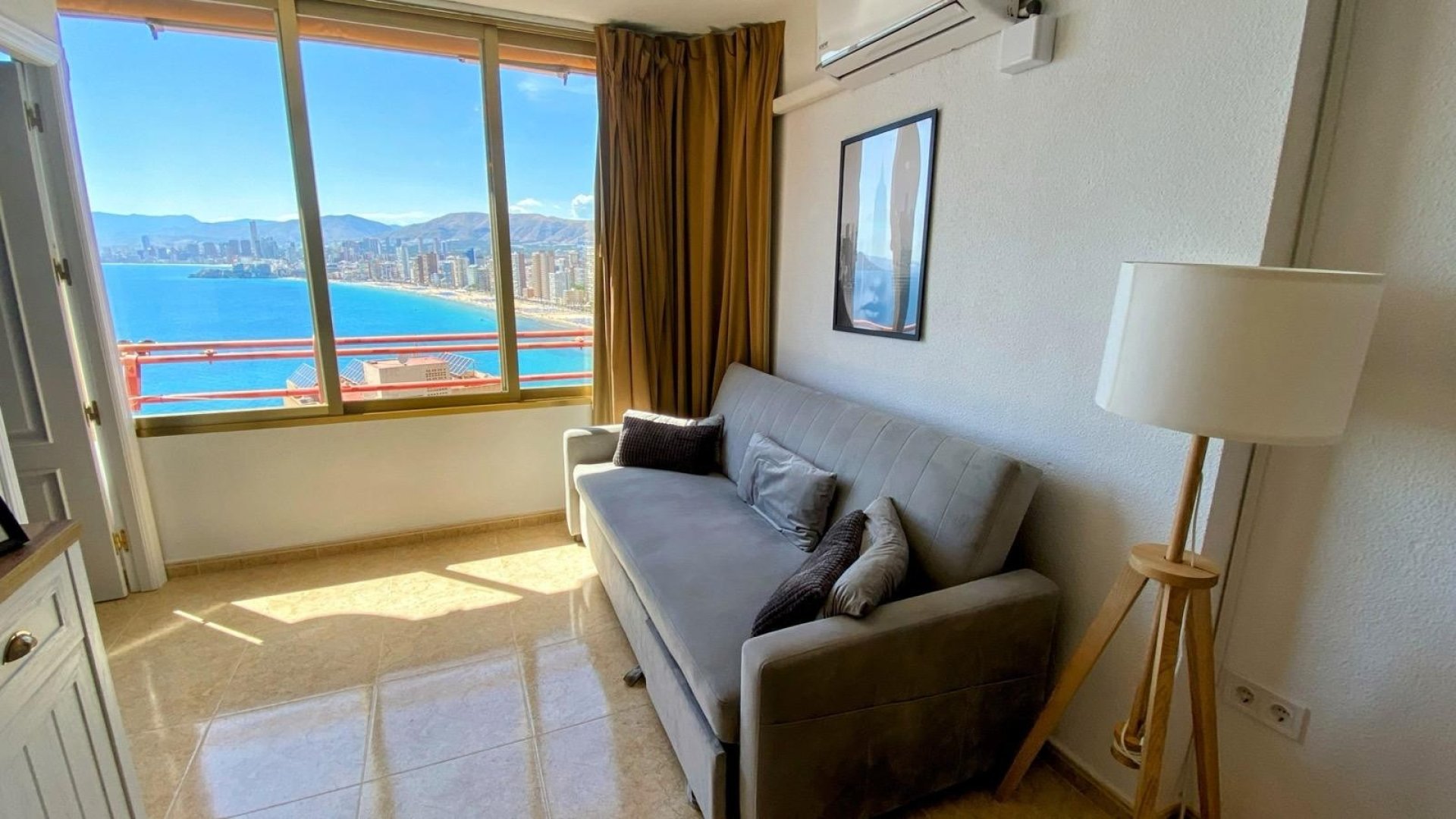 Reventa - Apartamentos -
Benidorm - Rincón de Loix