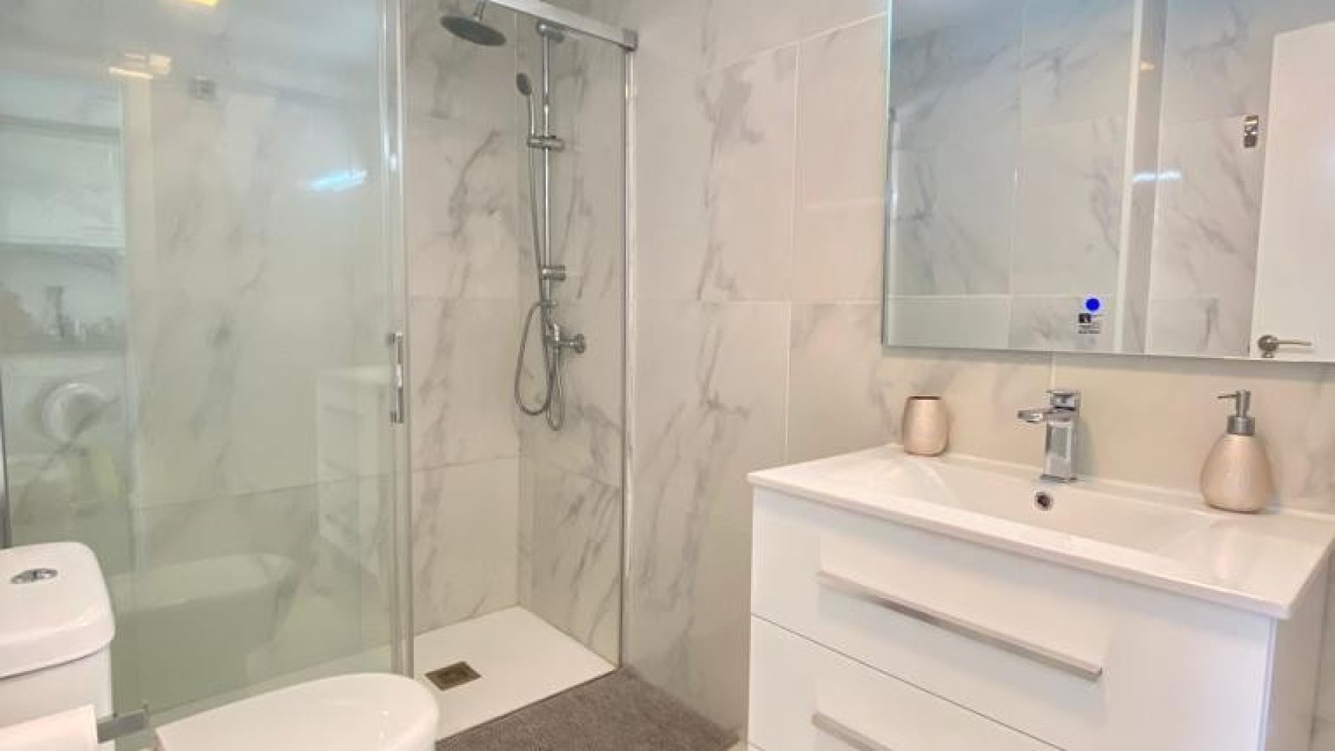 Reventa - Apartamentos -
Benidorm - Rincón de Loix