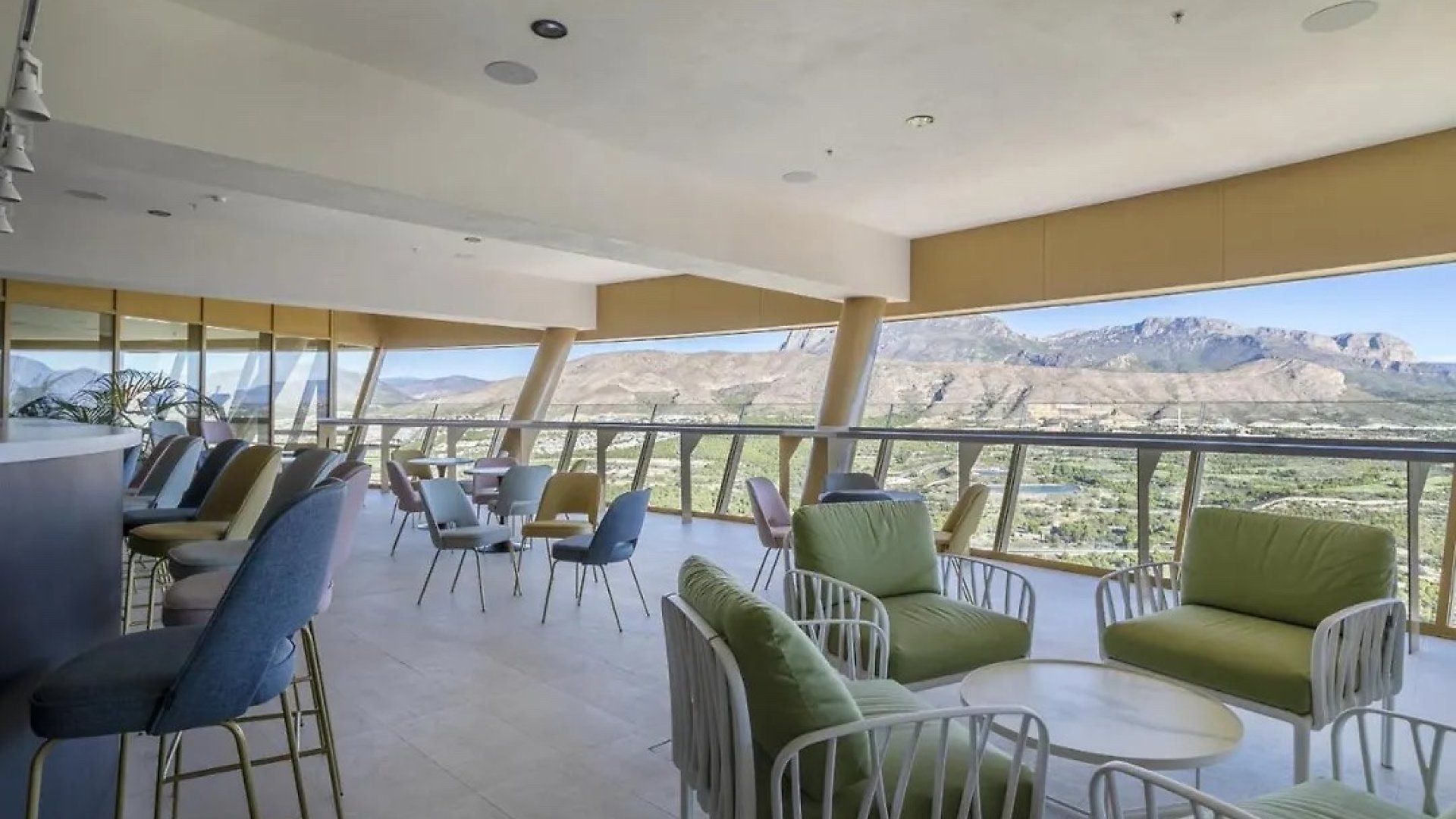 Reventa - Apartamentos -
Benidorm - Zona de Poniente