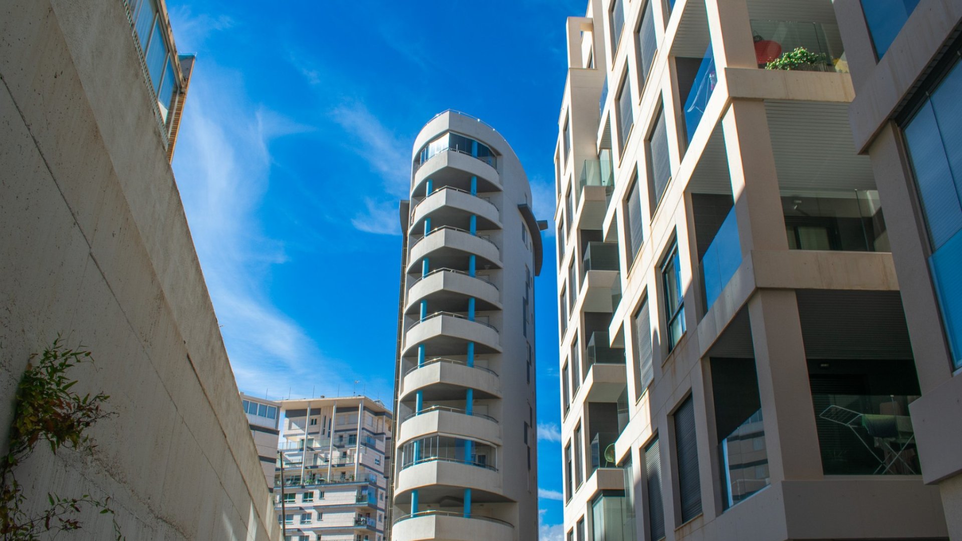 Reventa - Apartamentos -
Calpe - Zona Levante - Playa Fossa