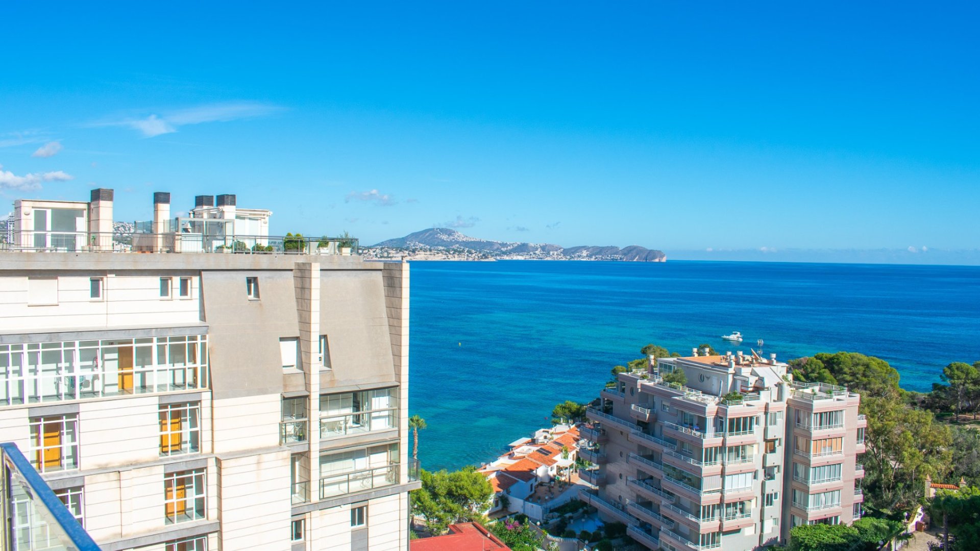 Reventa - Apartamentos -
Calpe - Zona Levante - Playa Fossa