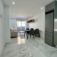 Reventa - Apartamentos -
Centro Torrevieja - Torrevieja