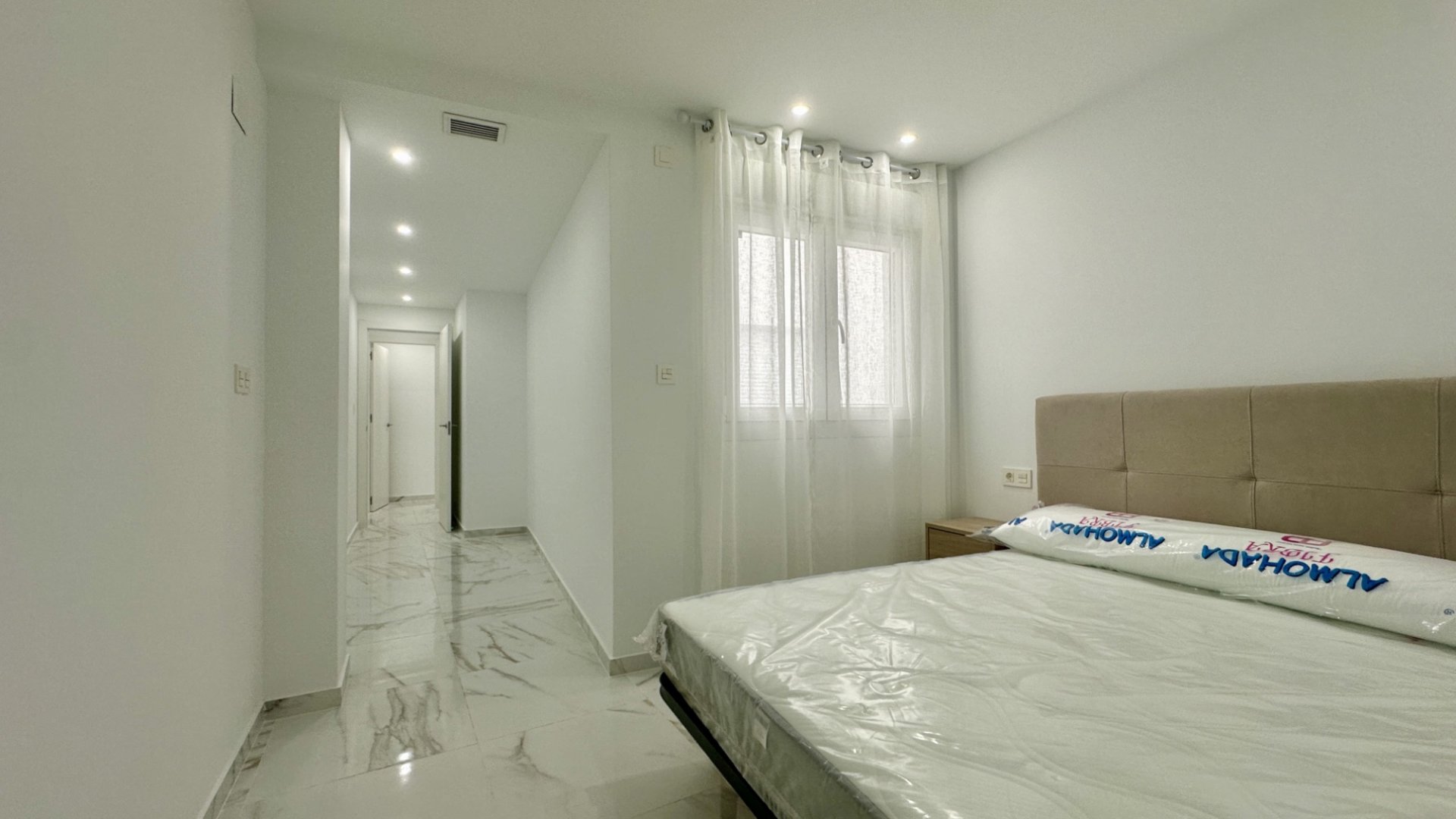 Reventa - Apartamentos -
Centro Torrevieja - Torrevieja