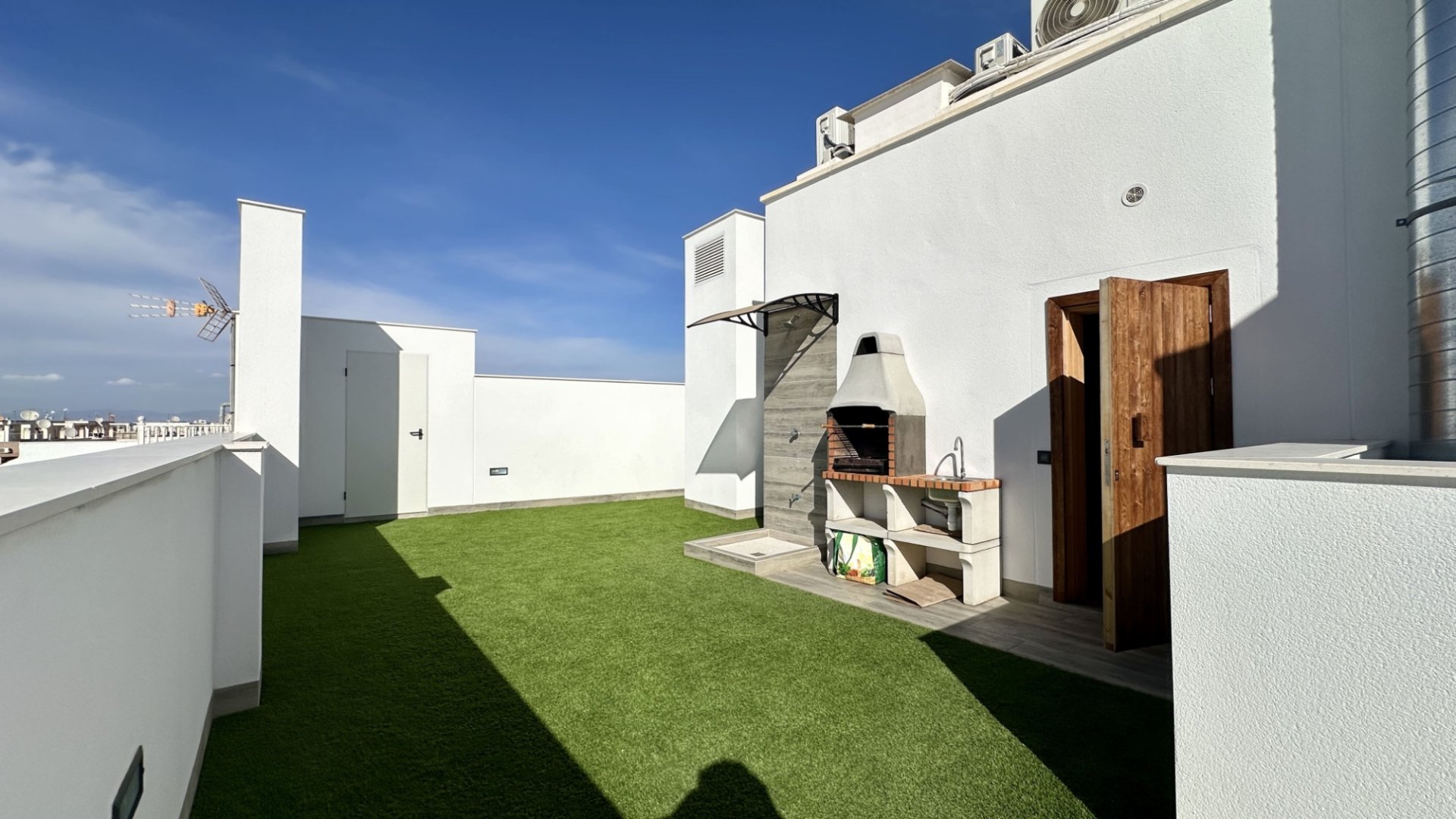 Reventa - Apartamentos -
Centro Torrevieja - Torrevieja