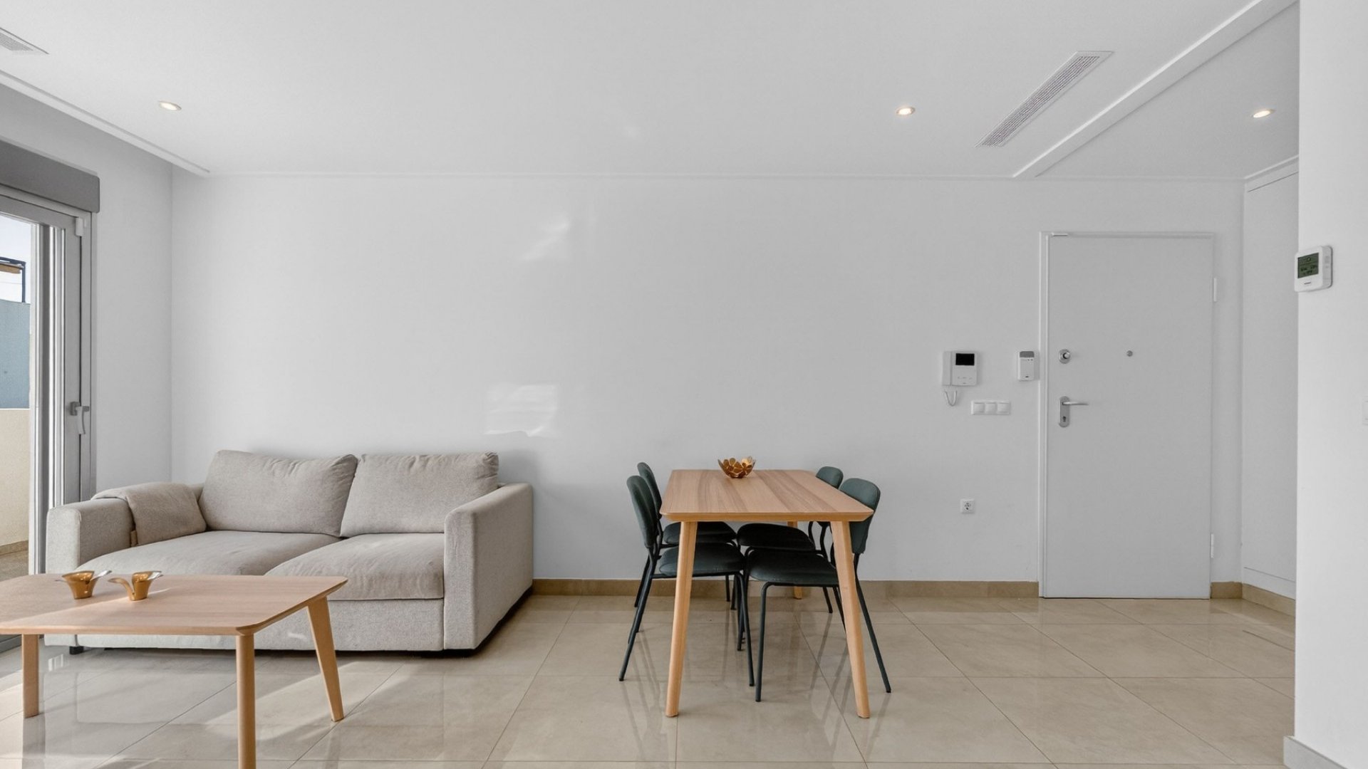 Reventa - Apartamentos -
Ciudad Quesada - Lo Marabú