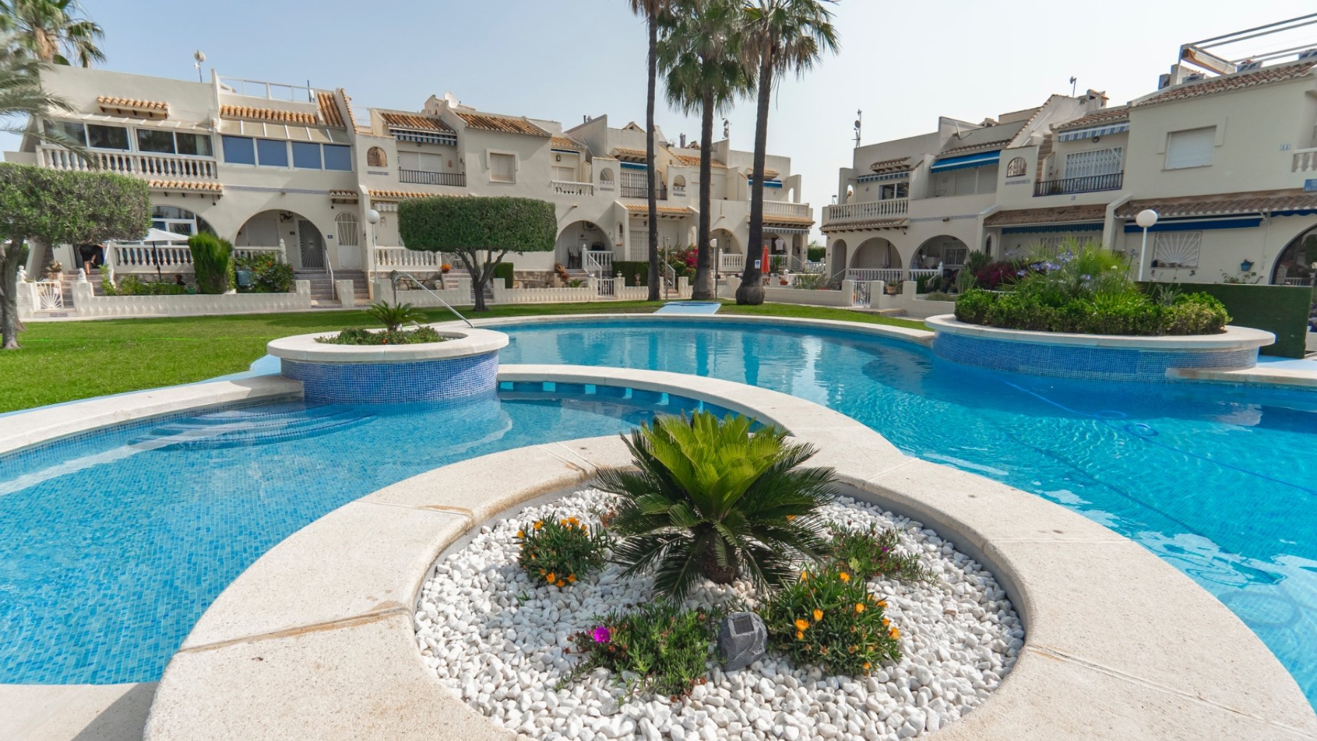 Reventa - Apartamentos -
Ciudad Quesada - Pueblo Bravo