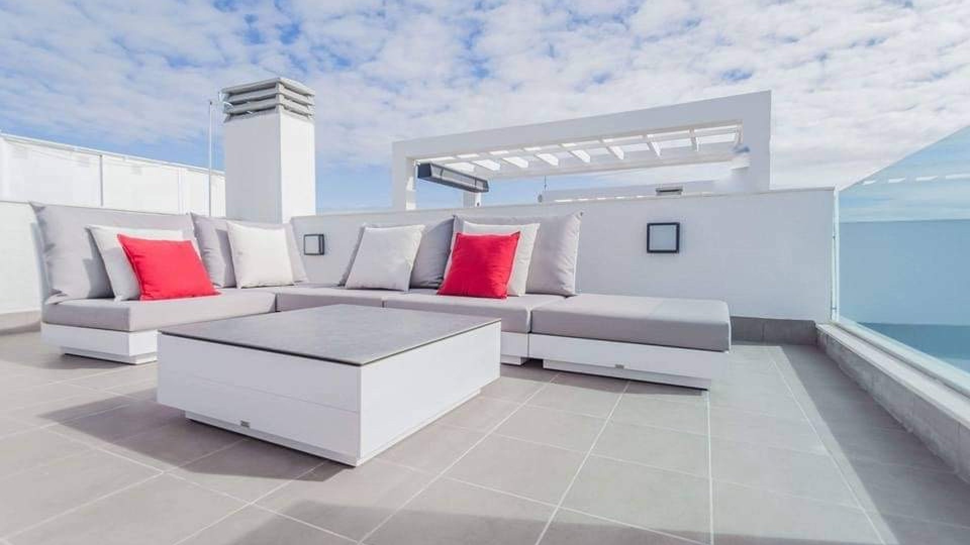Reventa - Apartamentos -
El Raso - Costa Blanca