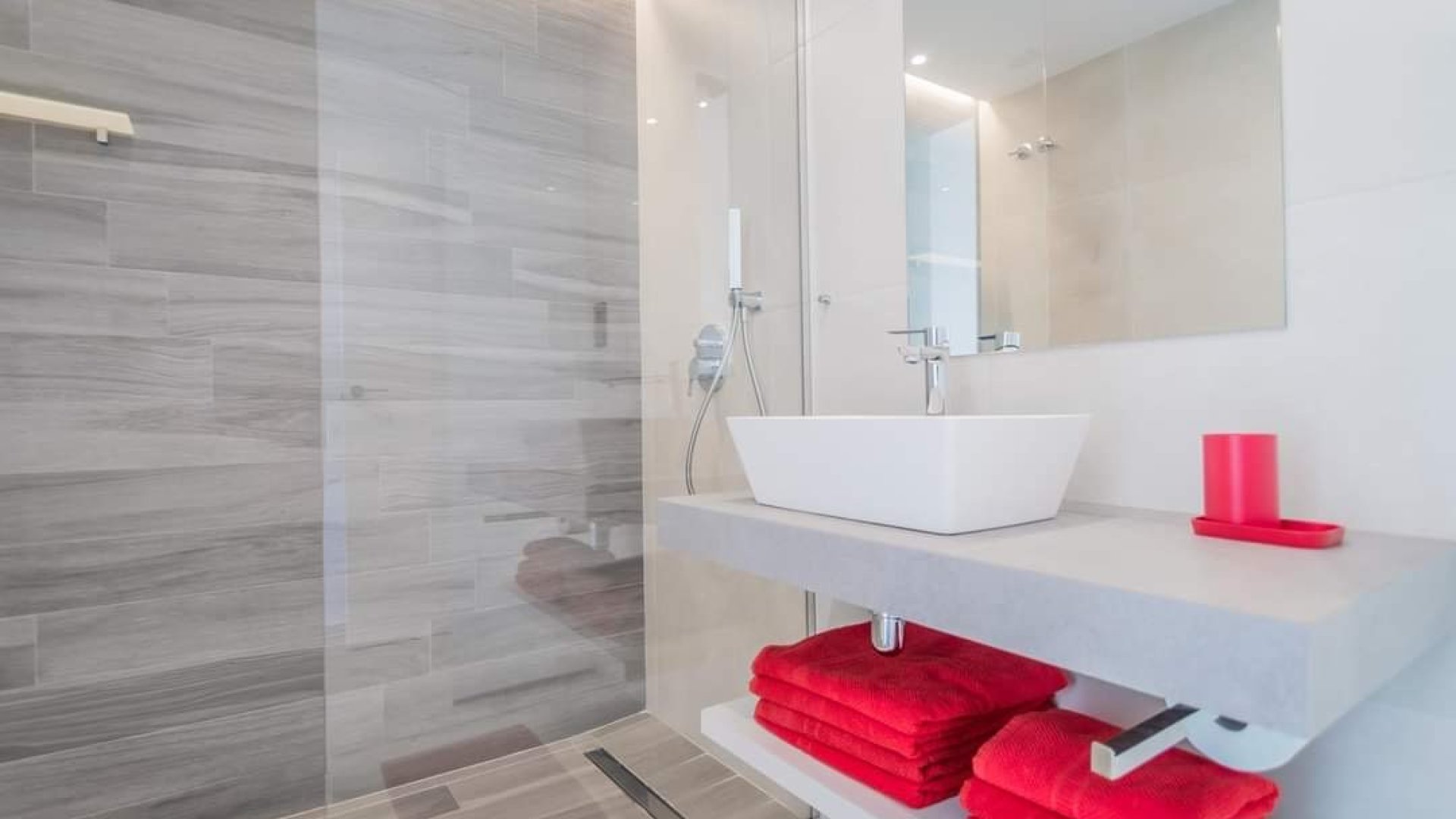 Reventa - Apartamentos -
El Raso - Costa Blanca