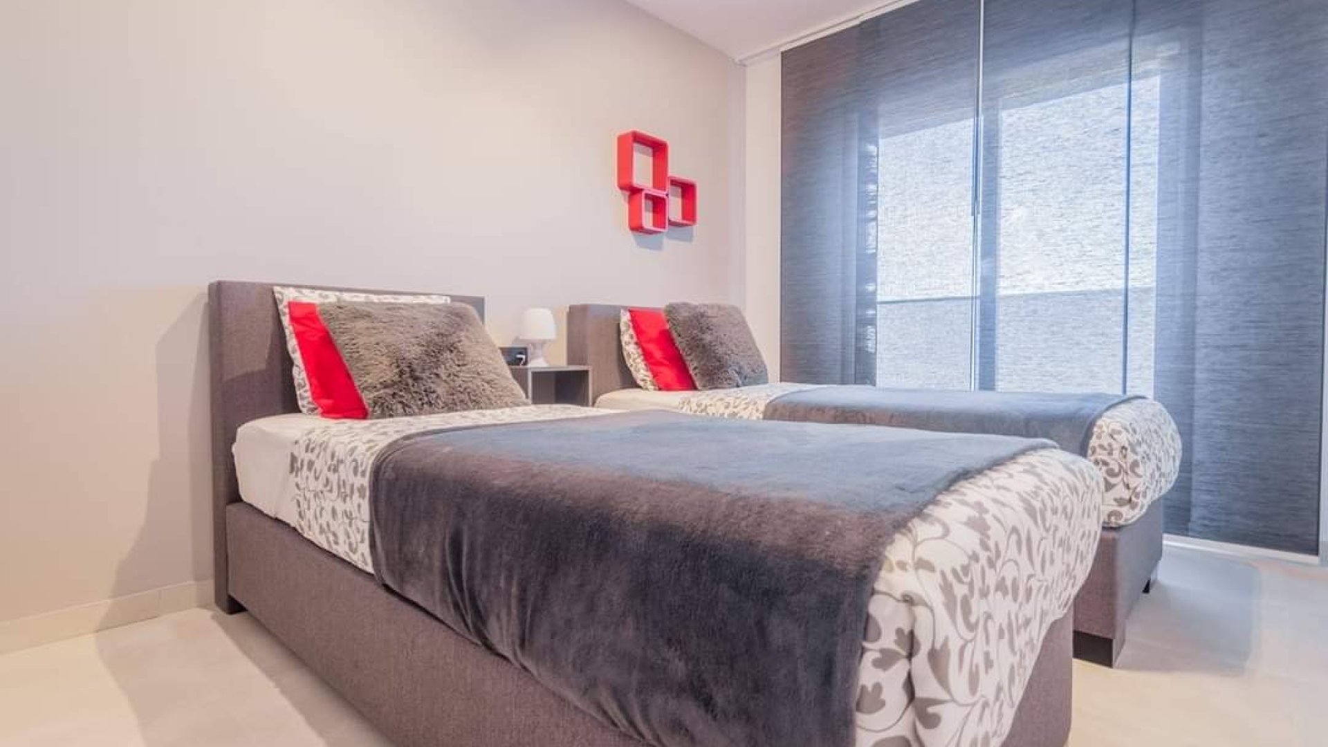 Reventa - Apartamentos -
El Raso - Costa Blanca