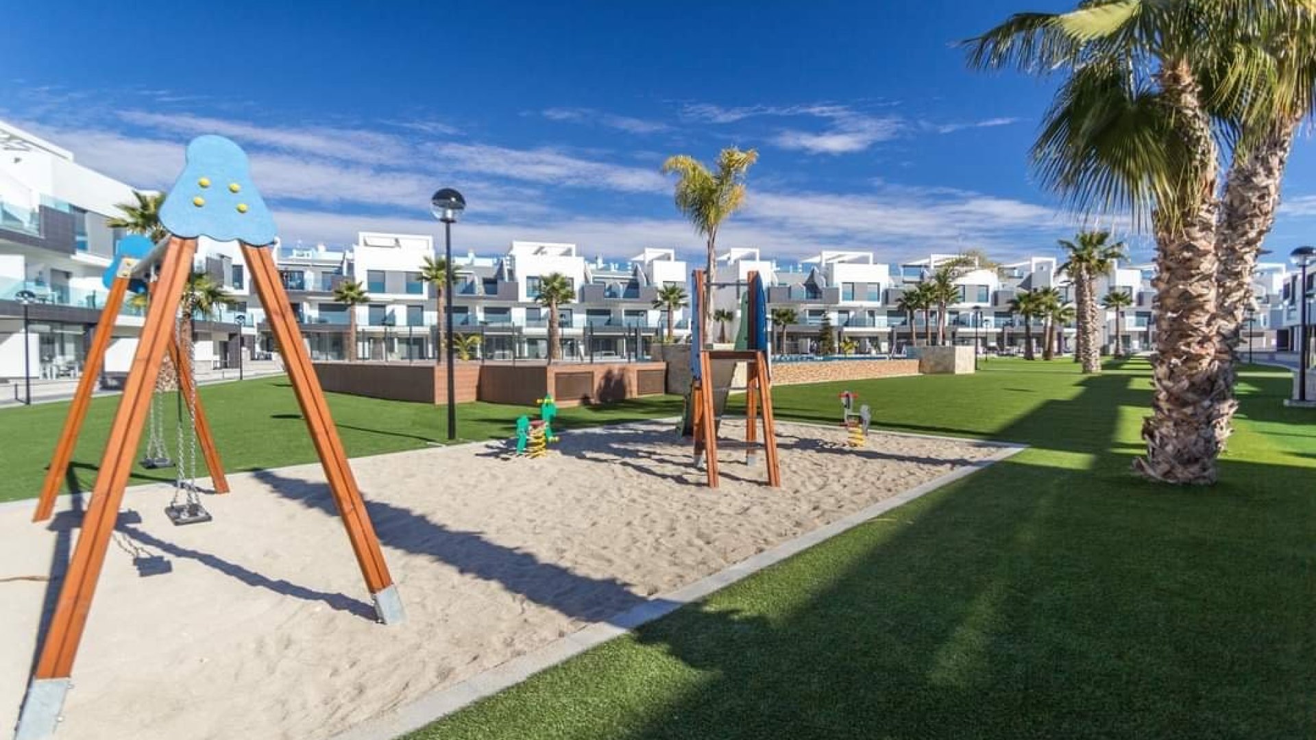 Reventa - Apartamentos -
El Raso - Costa Blanca