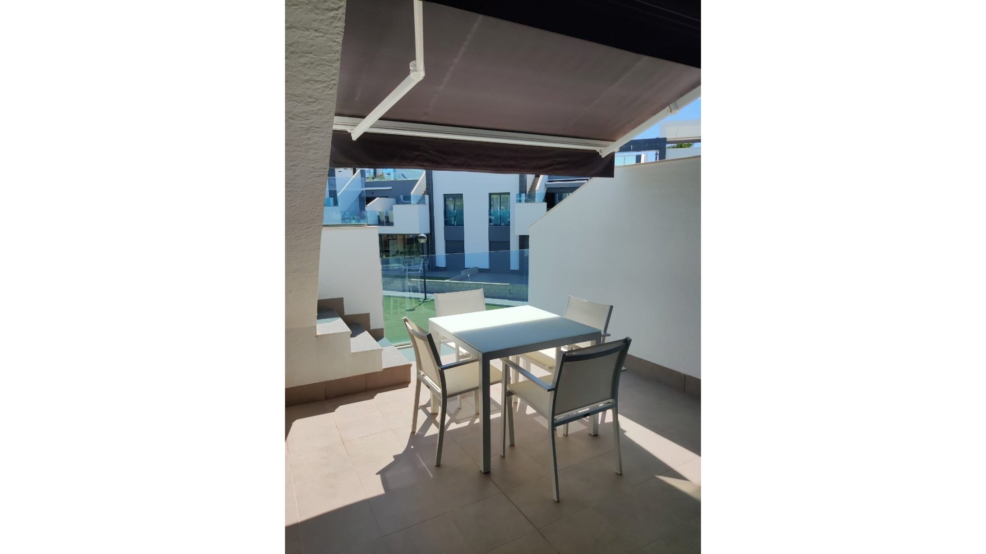Reventa - Apartamentos -
El Raso
