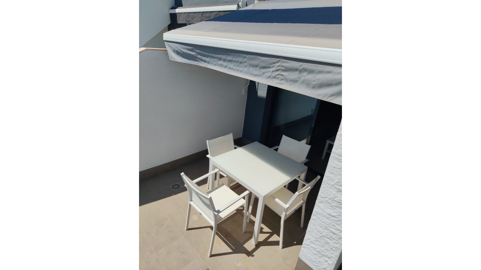 Reventa - Apartamentos -
El Raso