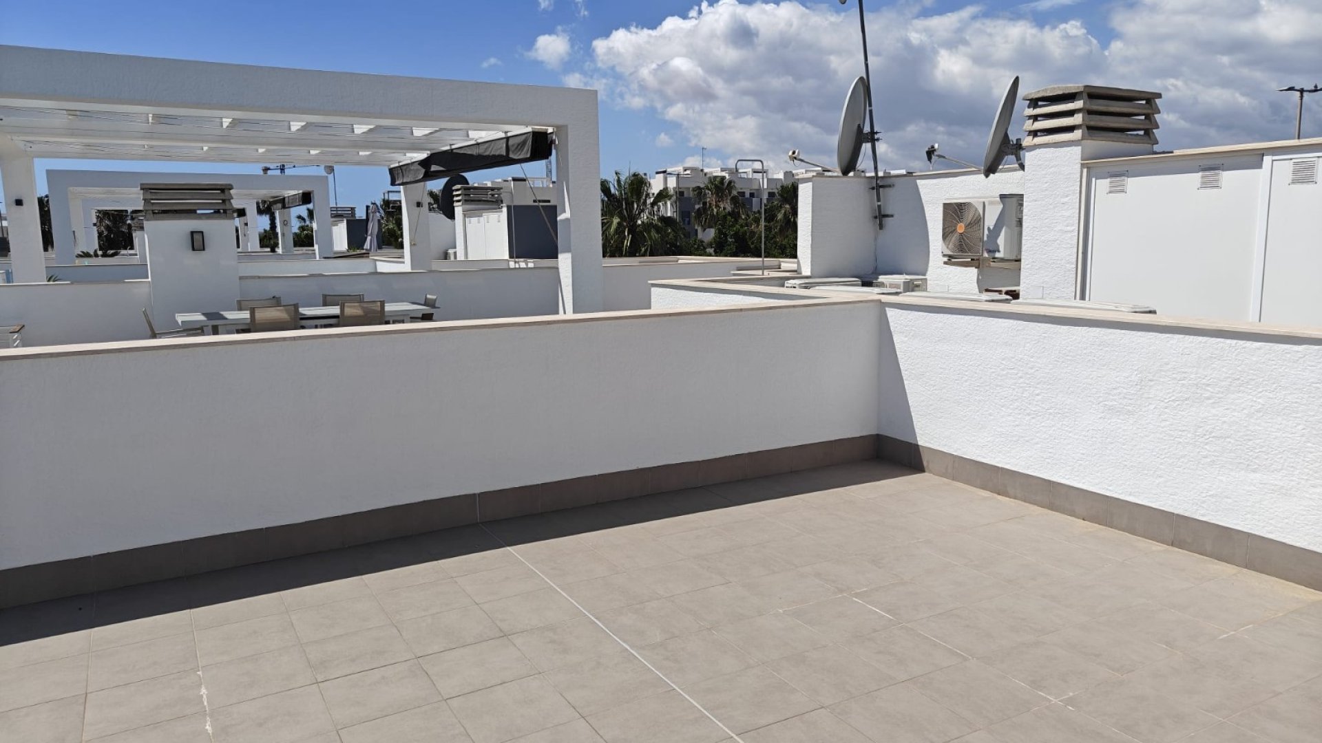 Reventa - Apartamentos -
El Raso